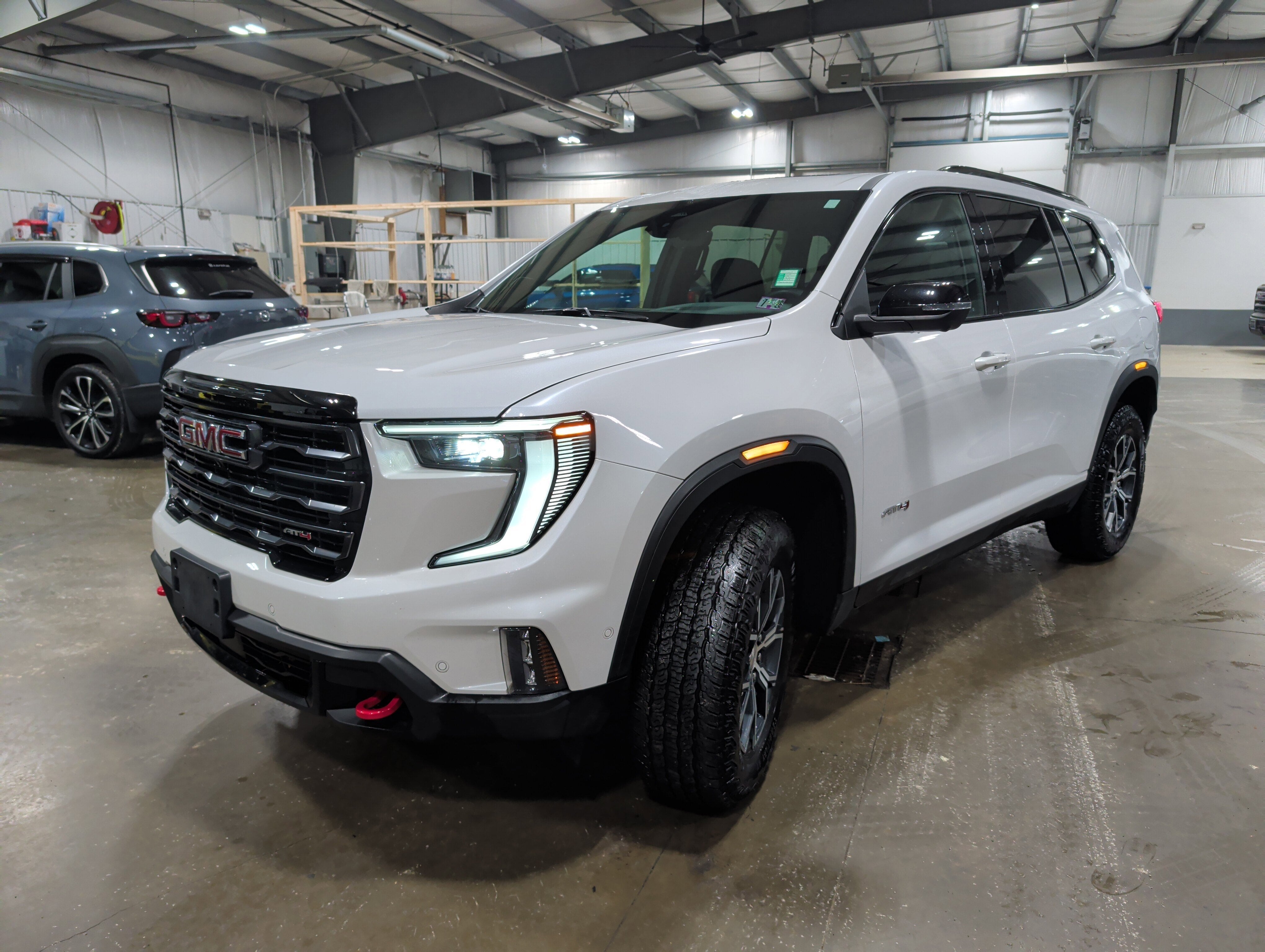 2024 GMC Acadia AT4