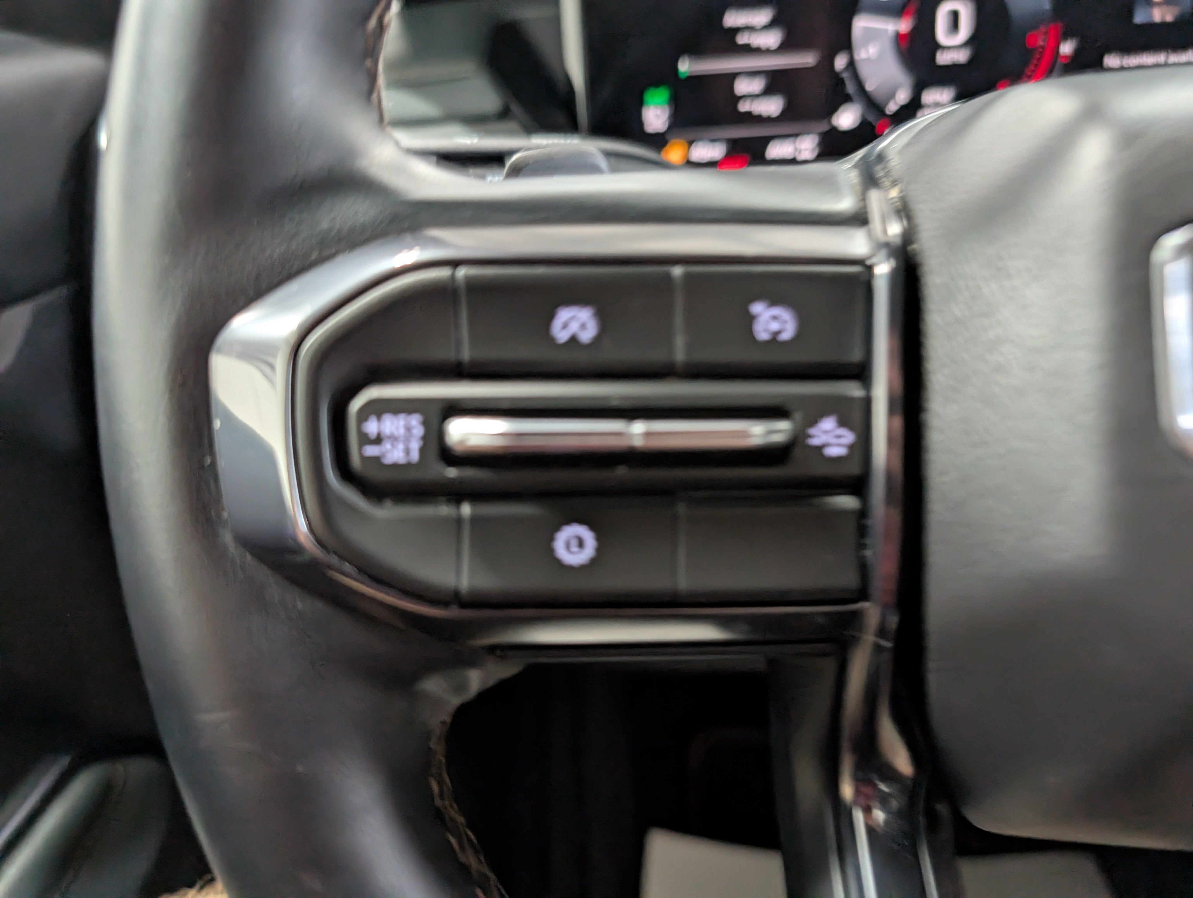2024 GMC Acadia AT4