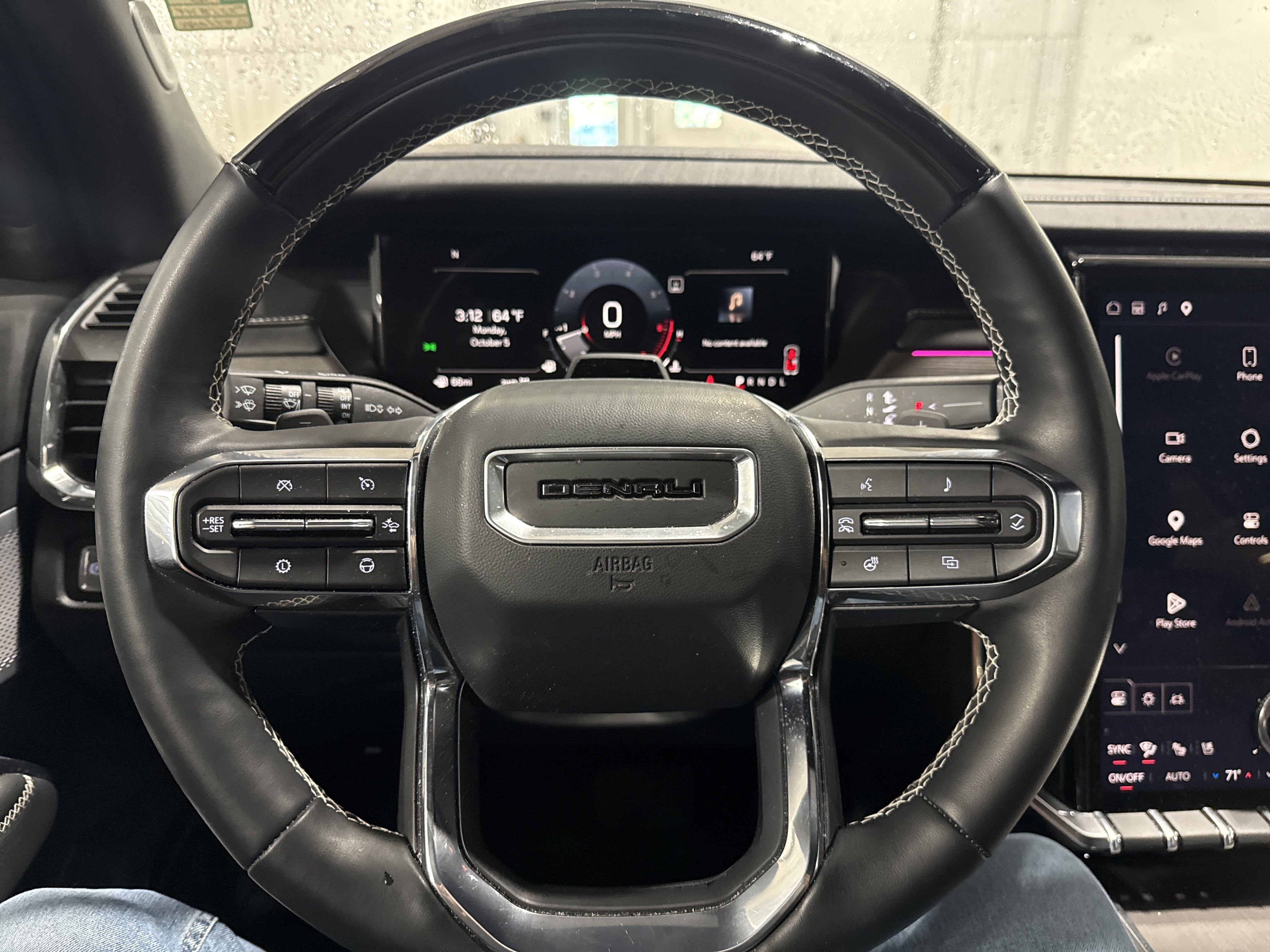 2024 GMC Acadia Denali