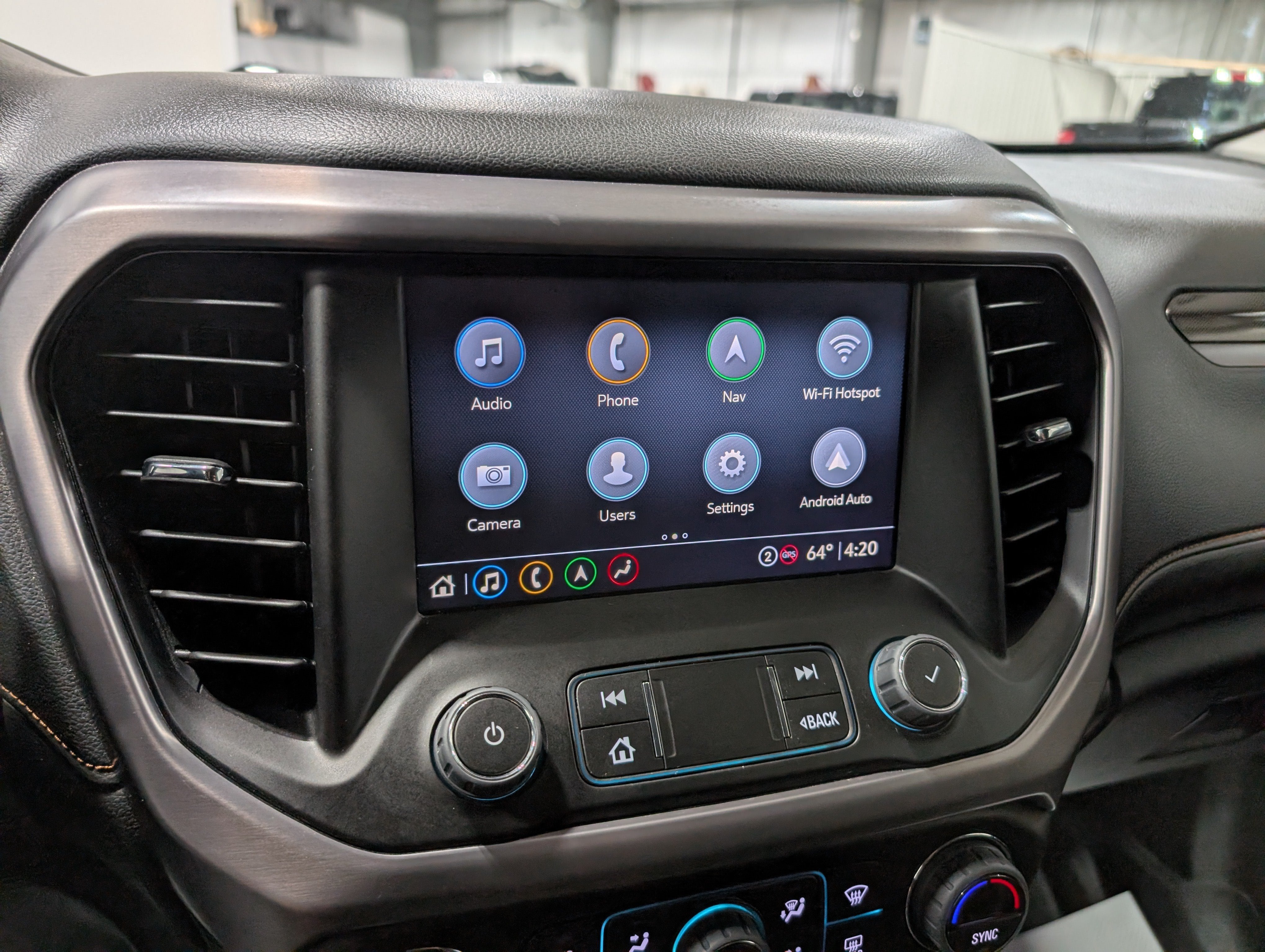 2023 GMC Acadia AT4