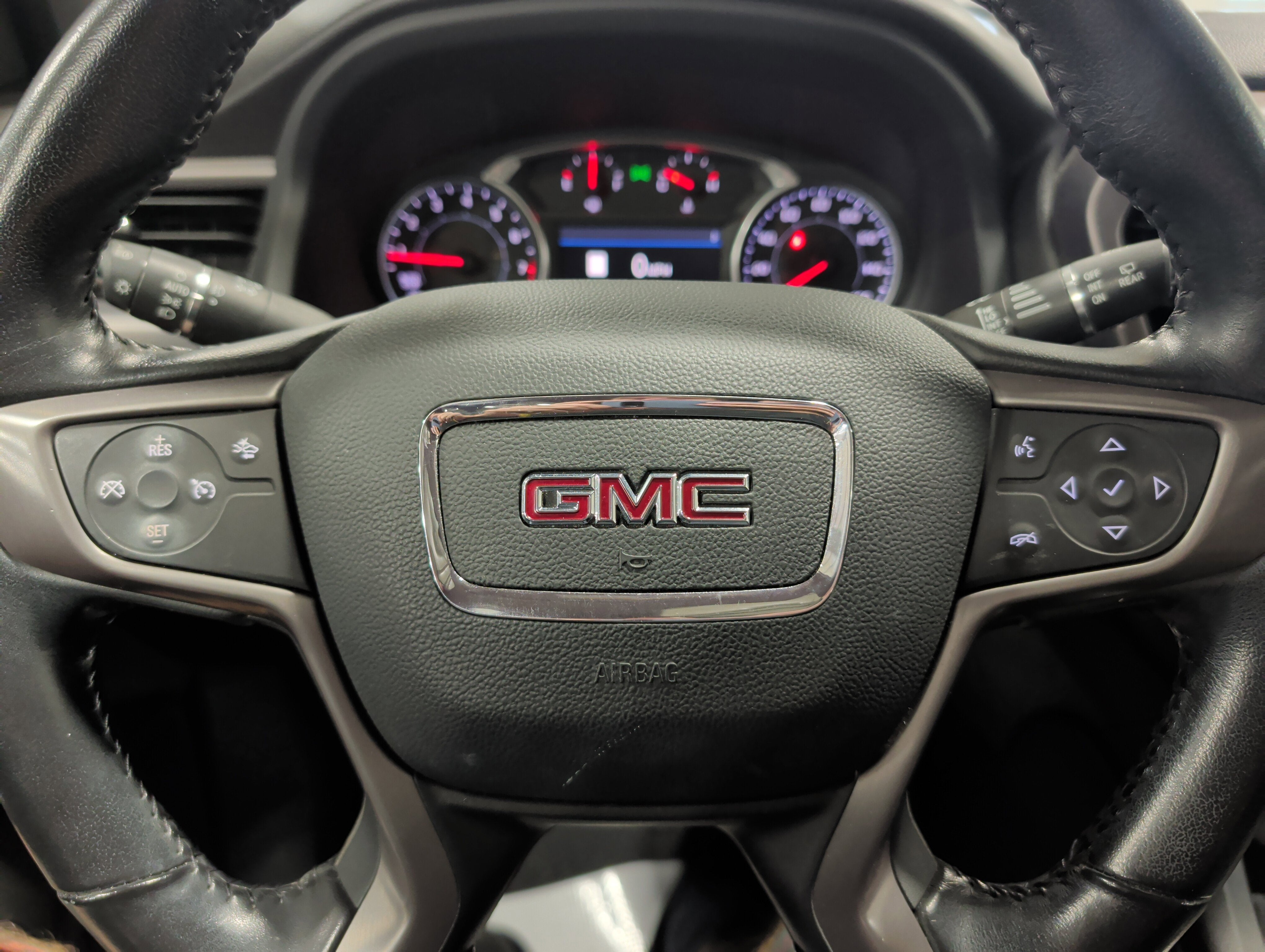 2021 GMC Acadia AT4