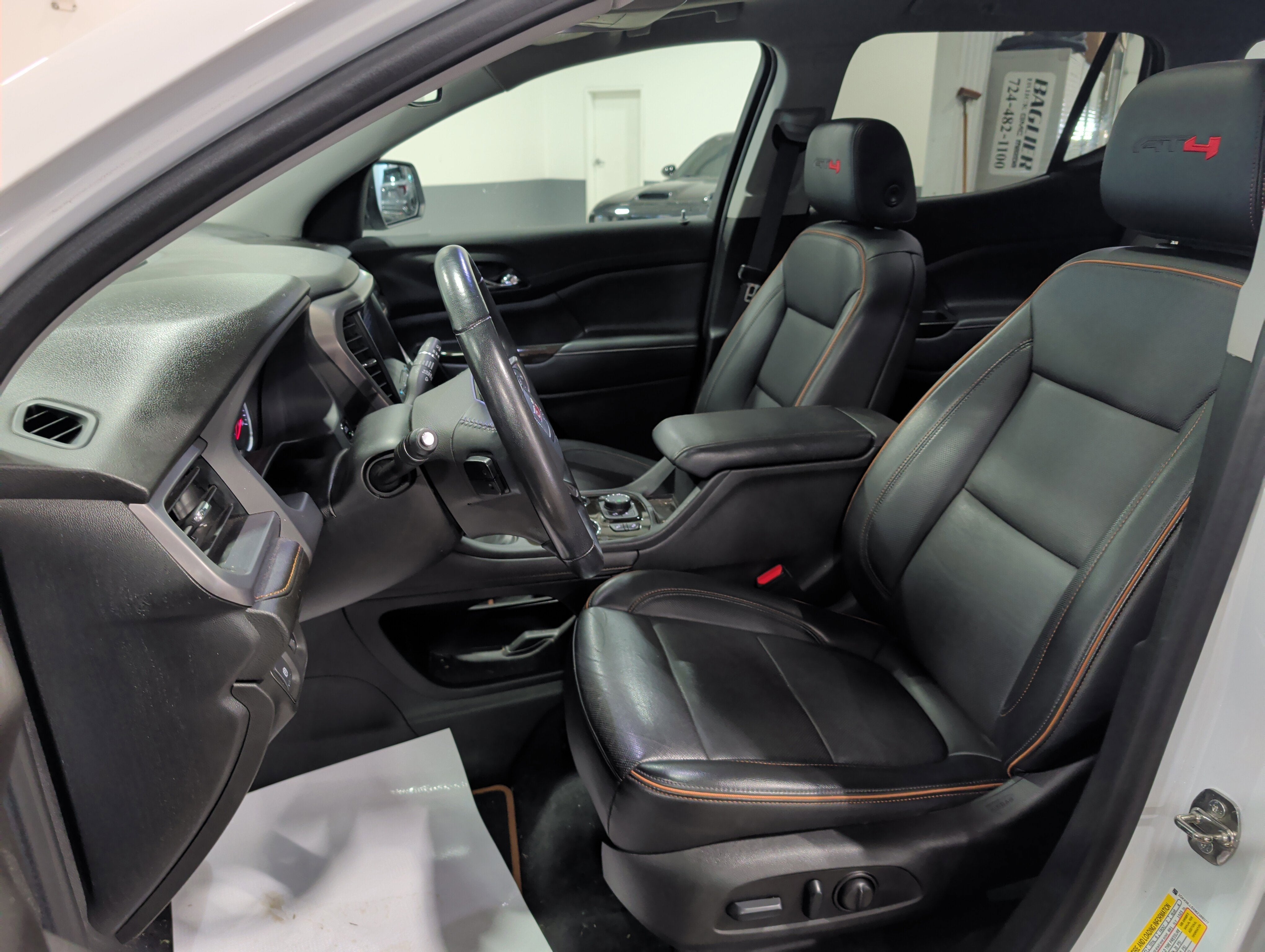 2021 GMC Acadia AT4