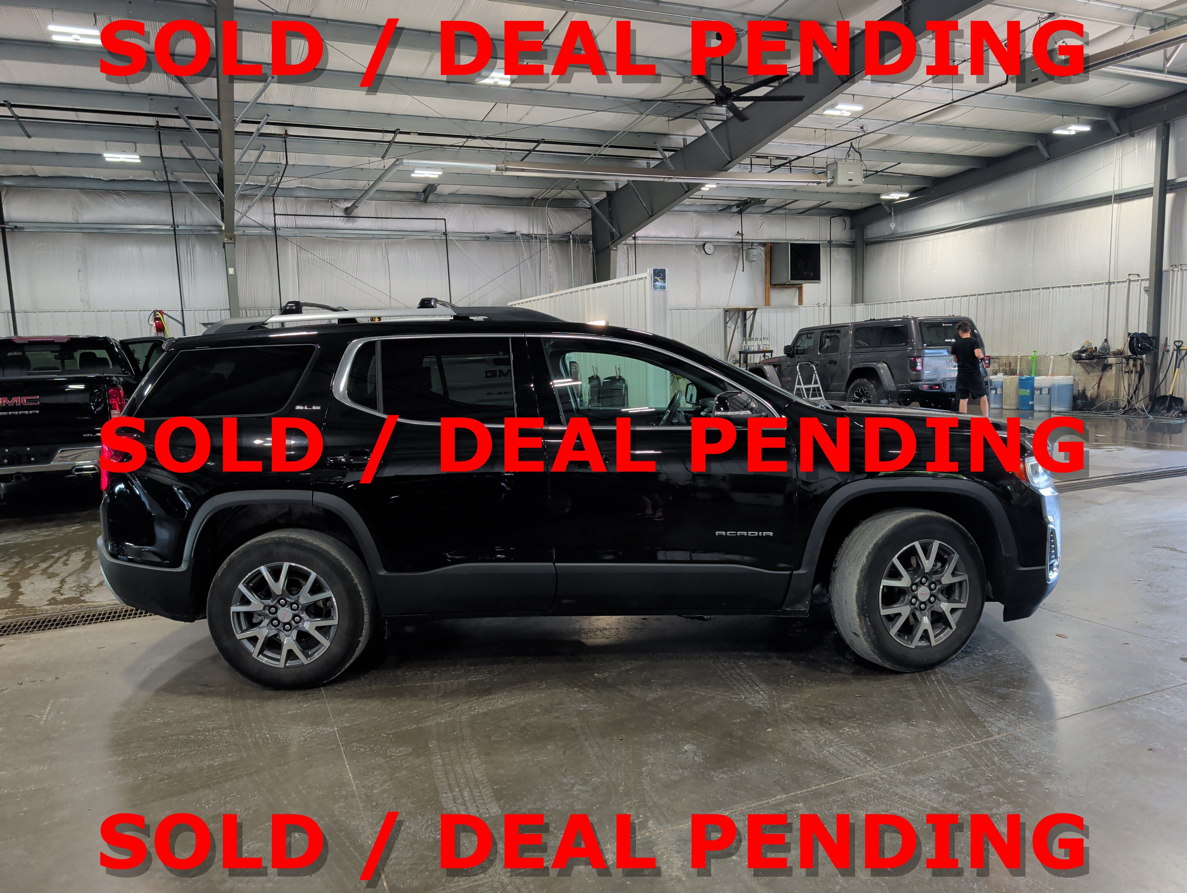 2023 GMC Acadia SLE
