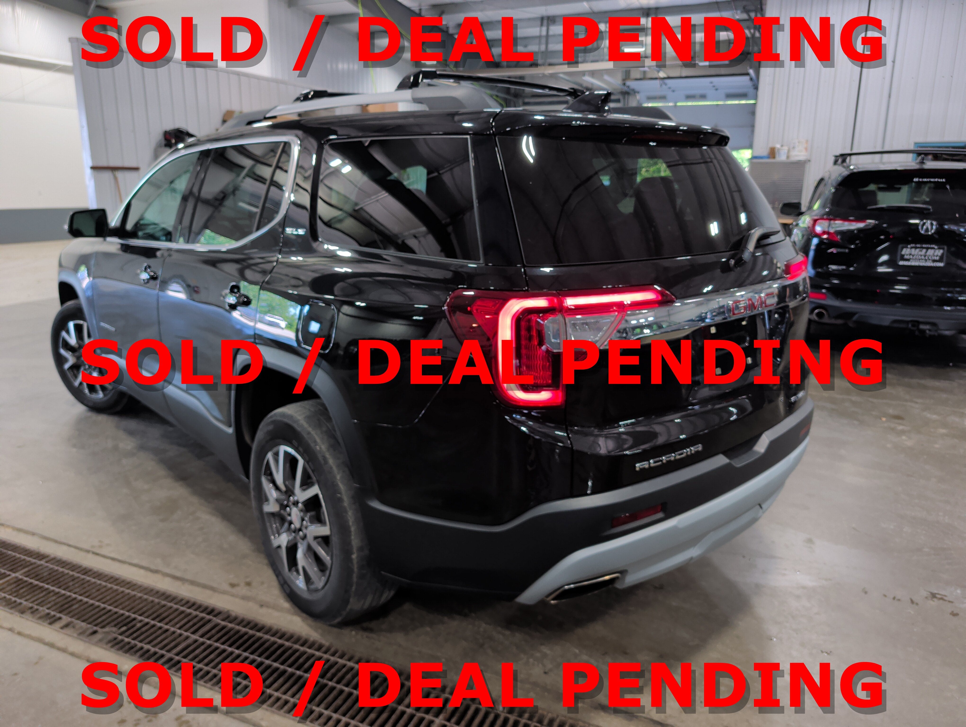 2023 GMC Acadia SLE