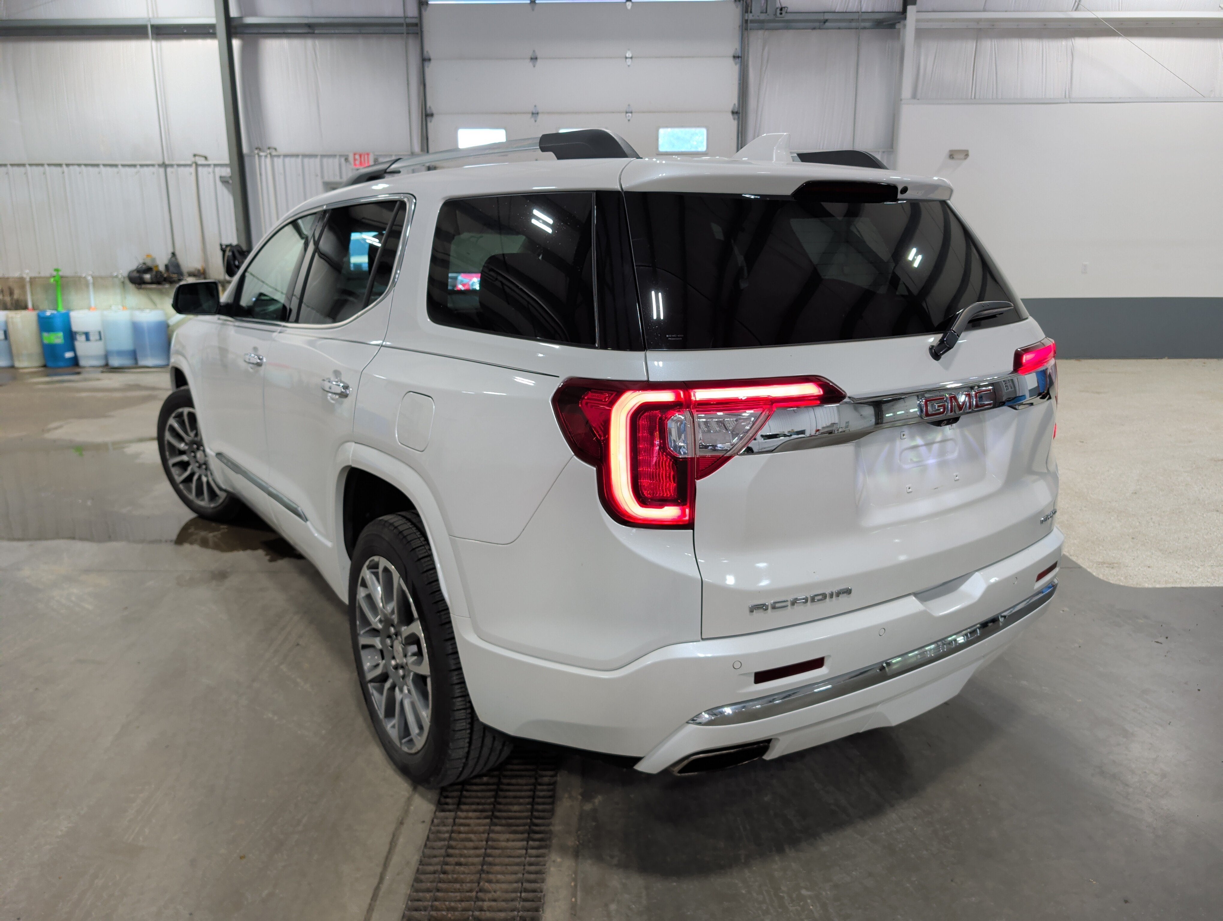2023 GMC Acadia Denali