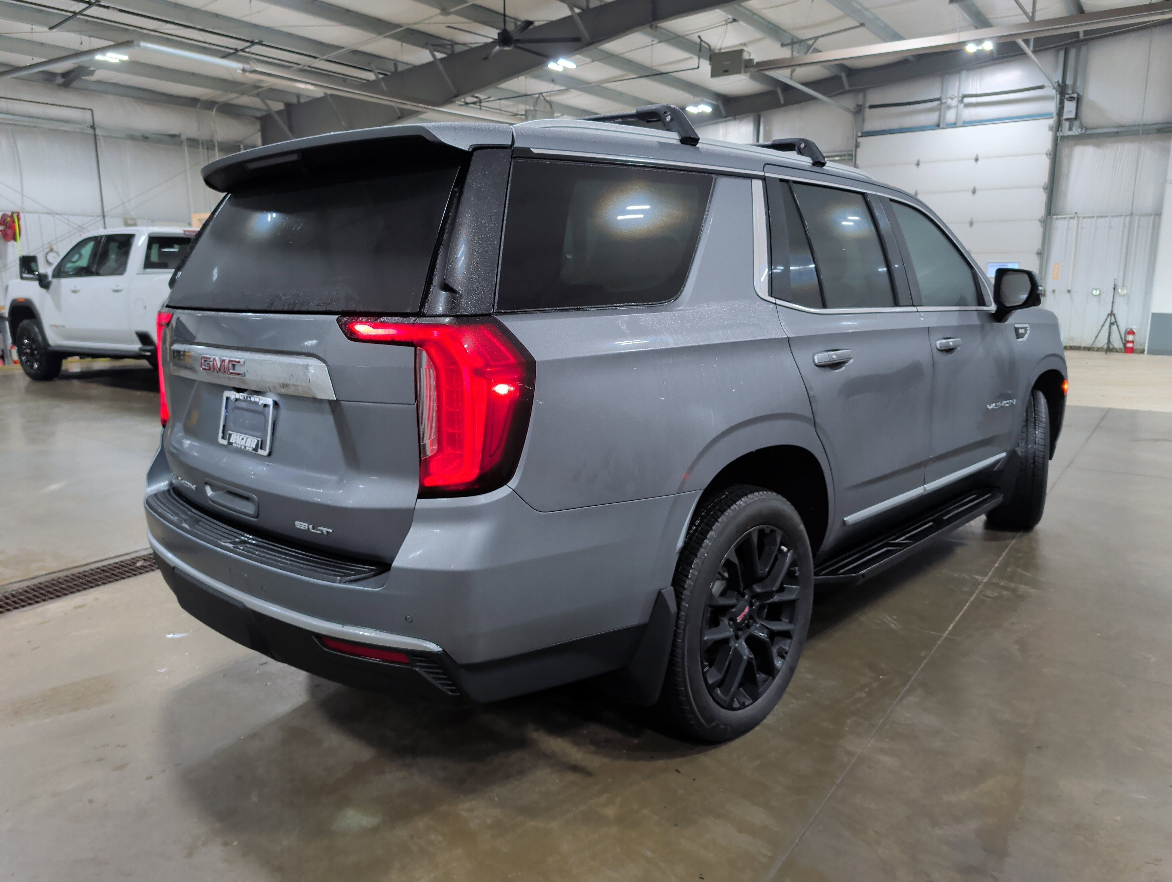 2022 GMC Yukon SLT