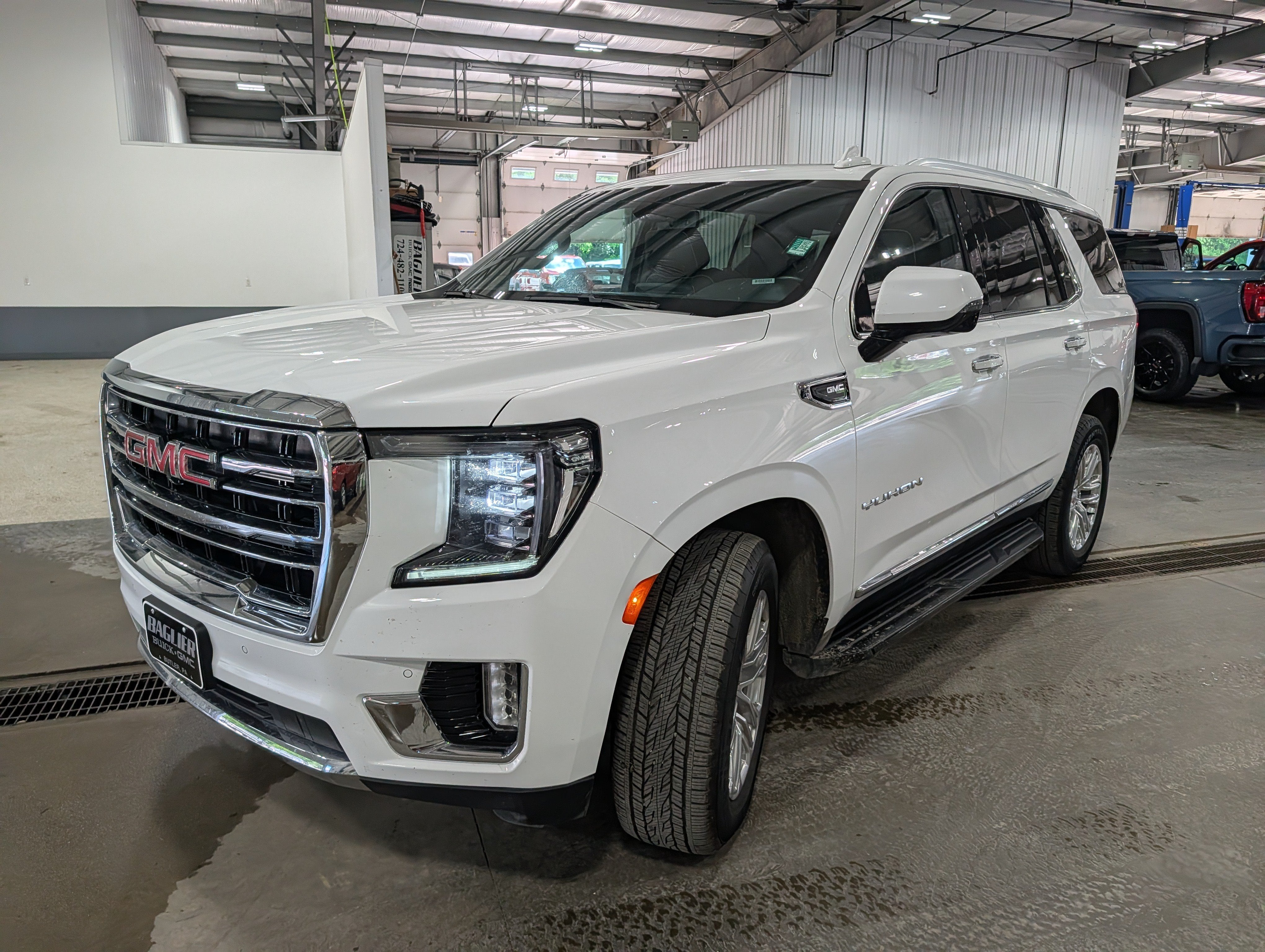 2024 GMC Yukon SLT
