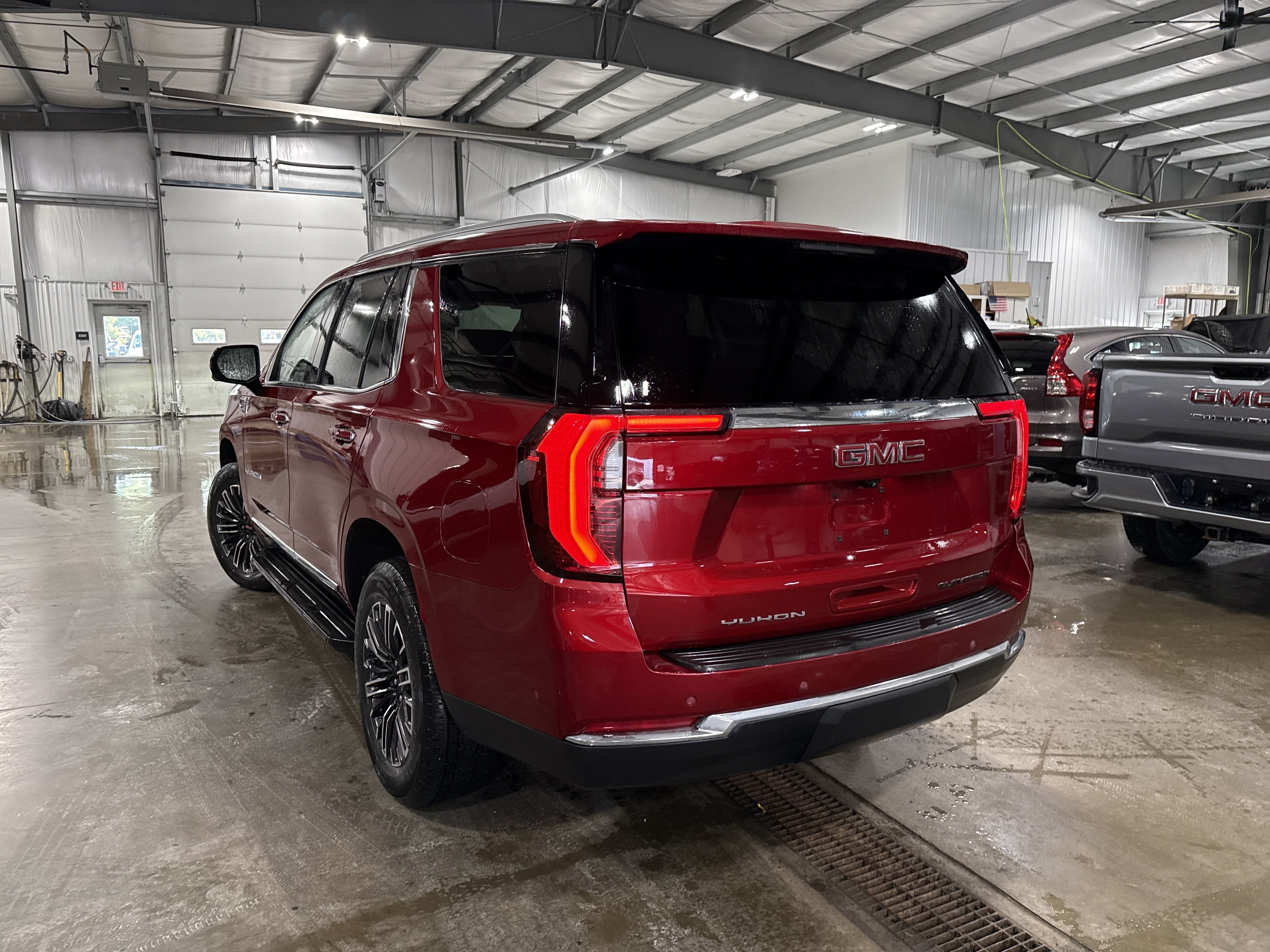 2025 GMC Yukon Elevation