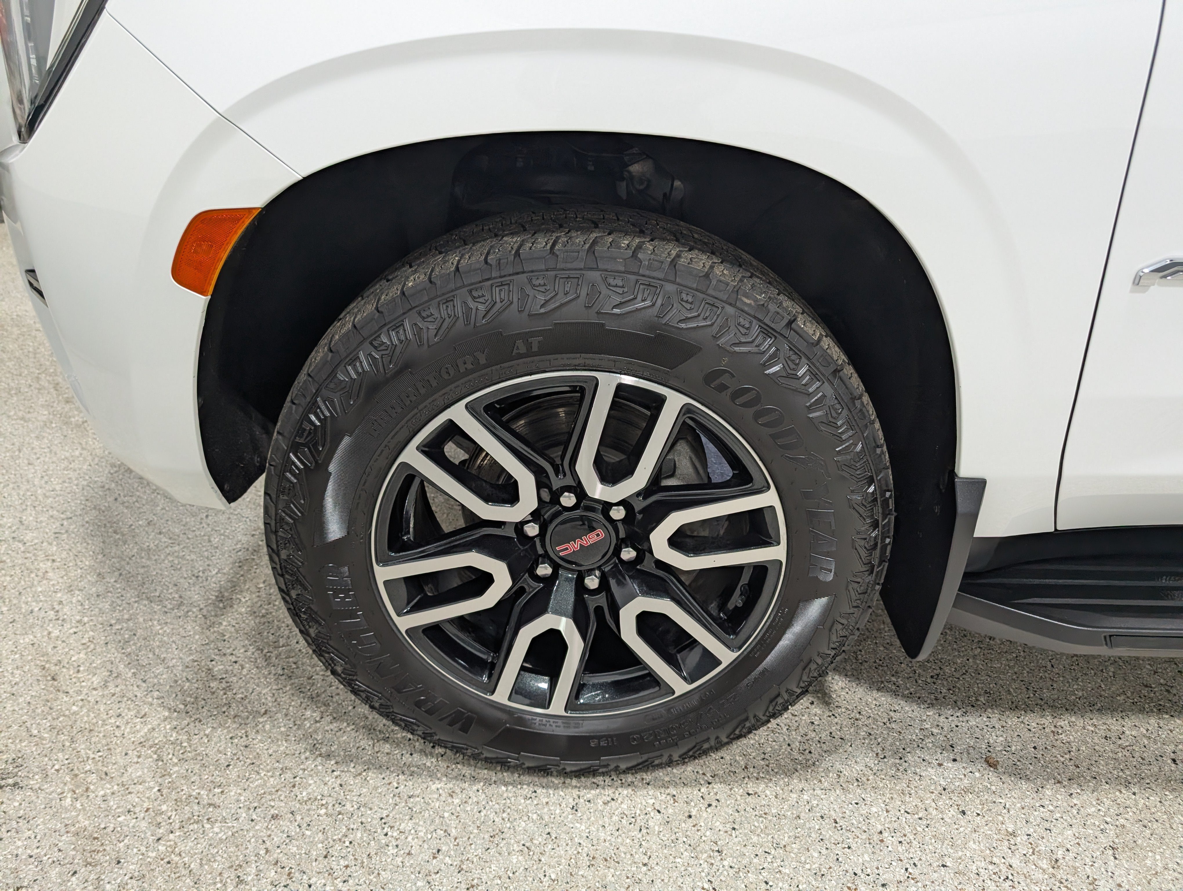 2024 GMC Yukon AT4