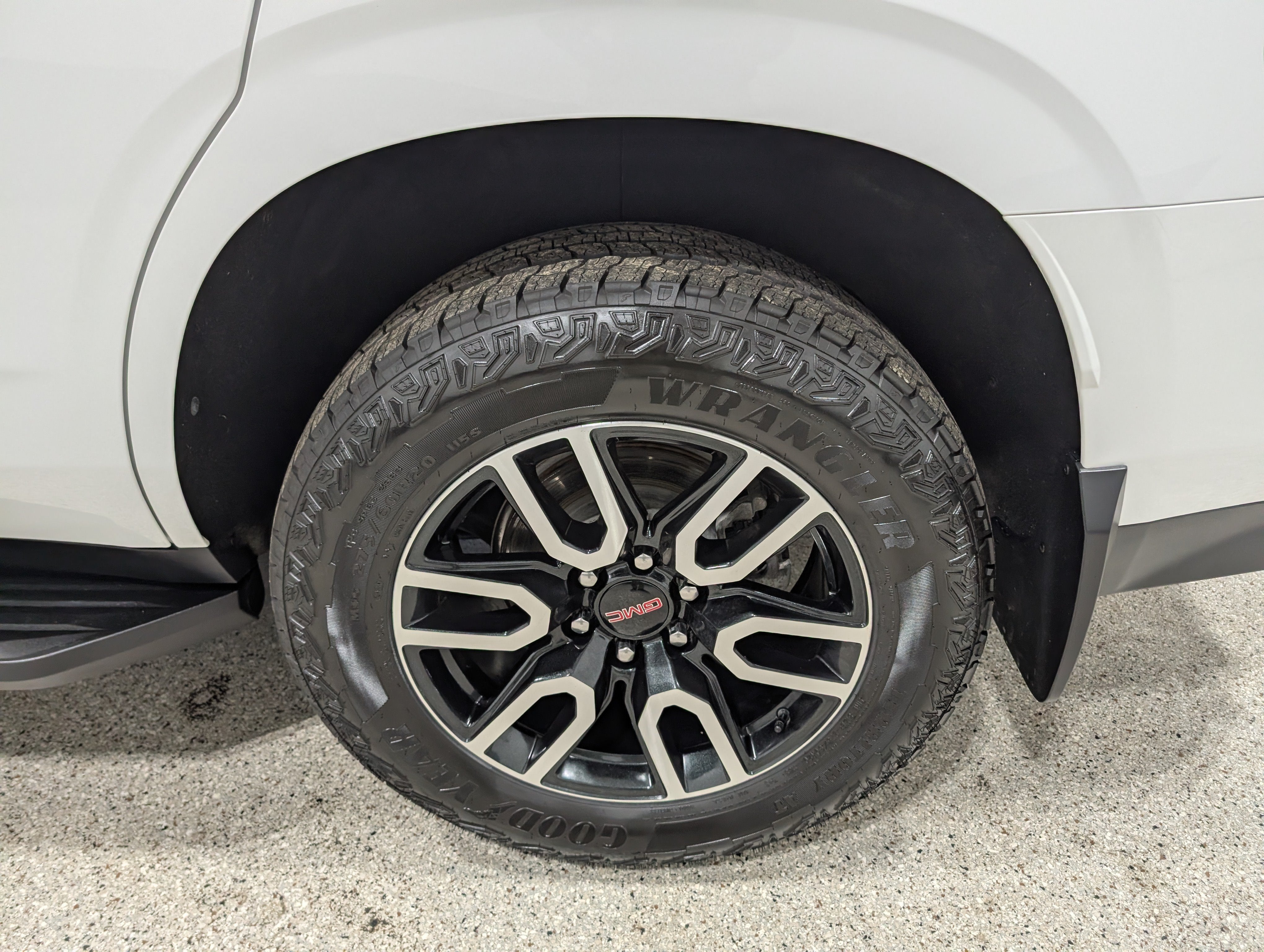 2024 GMC Yukon AT4