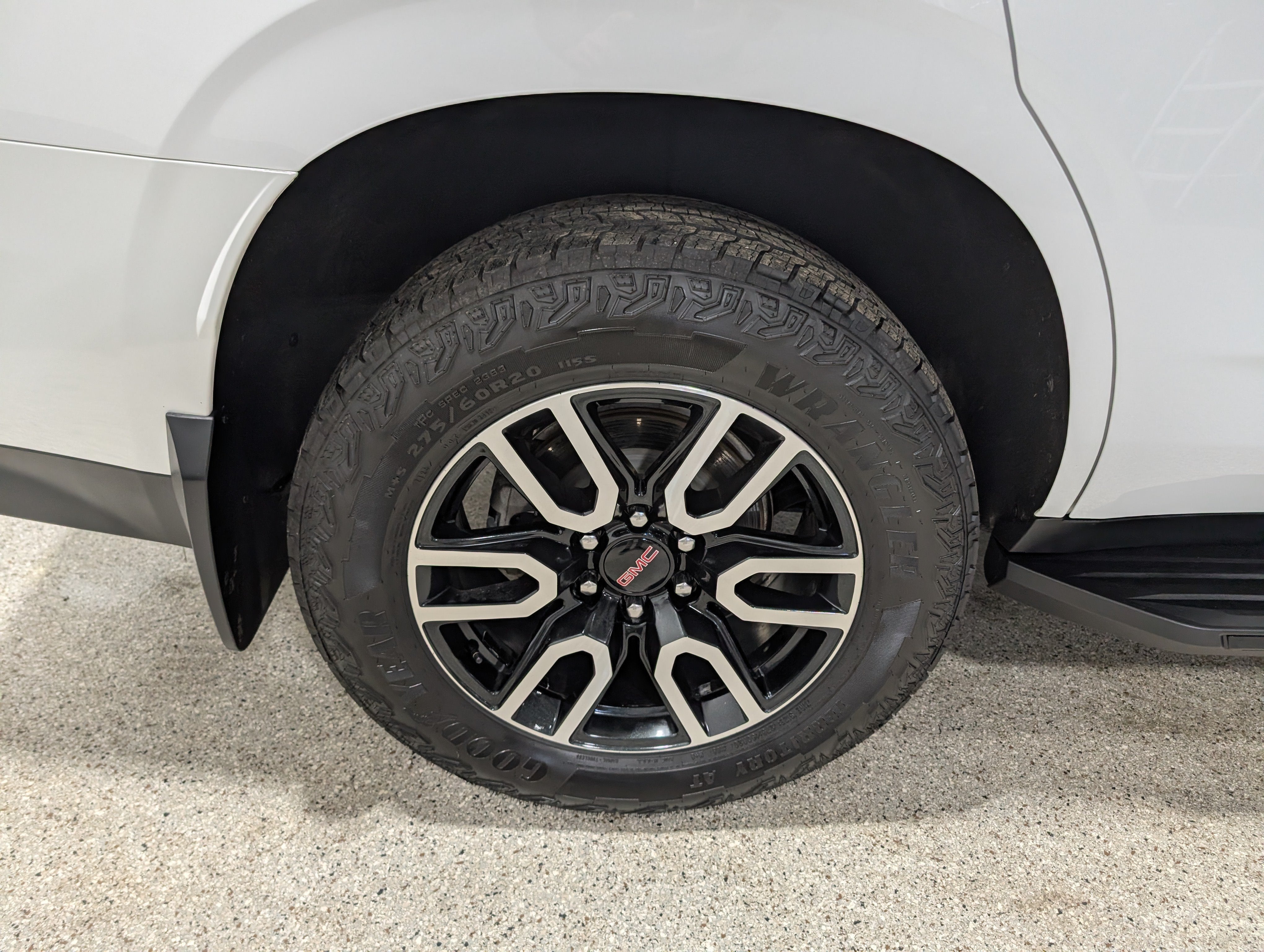 2024 GMC Yukon AT4