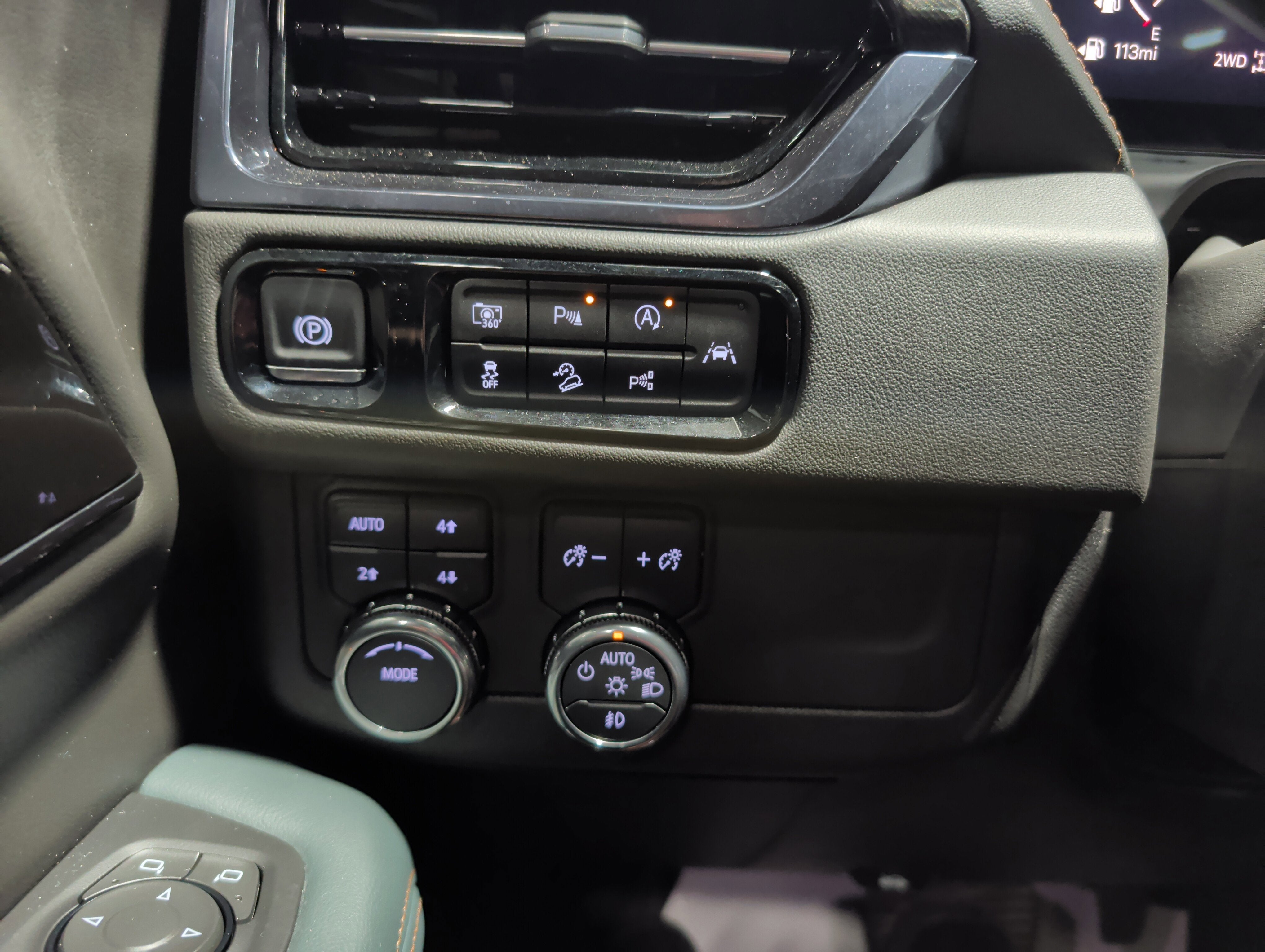 2025 GMC Yukon AT4