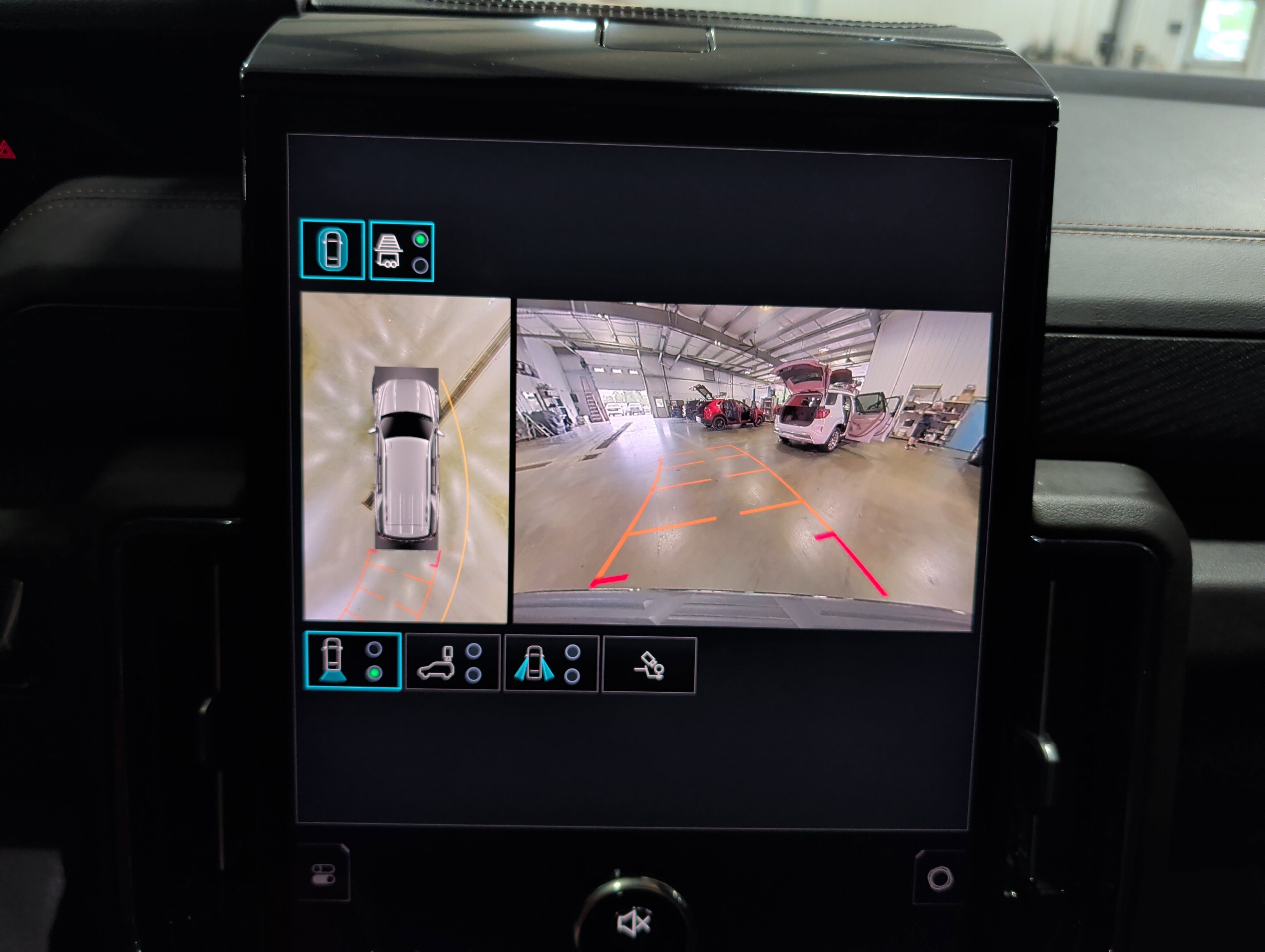 2025 GMC Yukon AT4