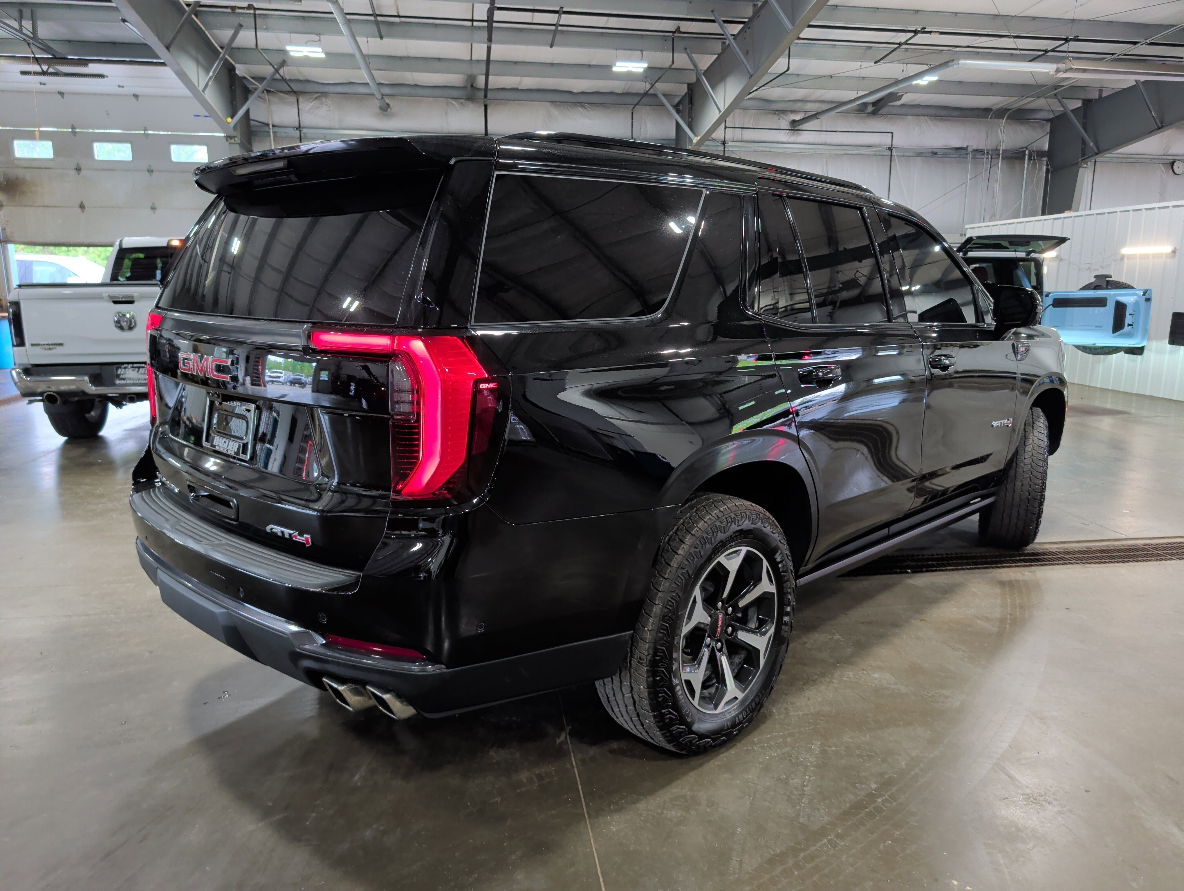 2025 GMC Yukon AT4