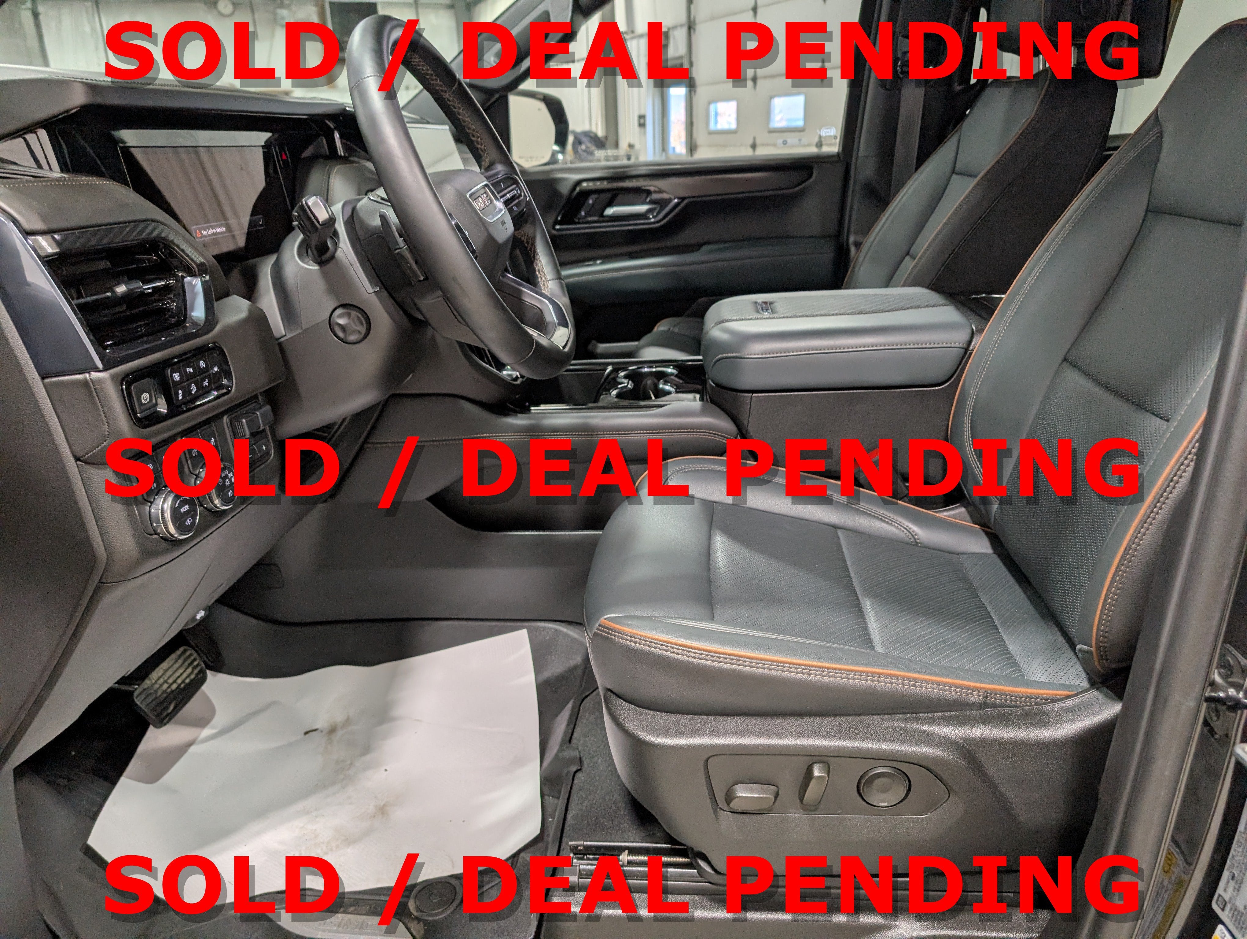 2025 GMC Yukon AT4