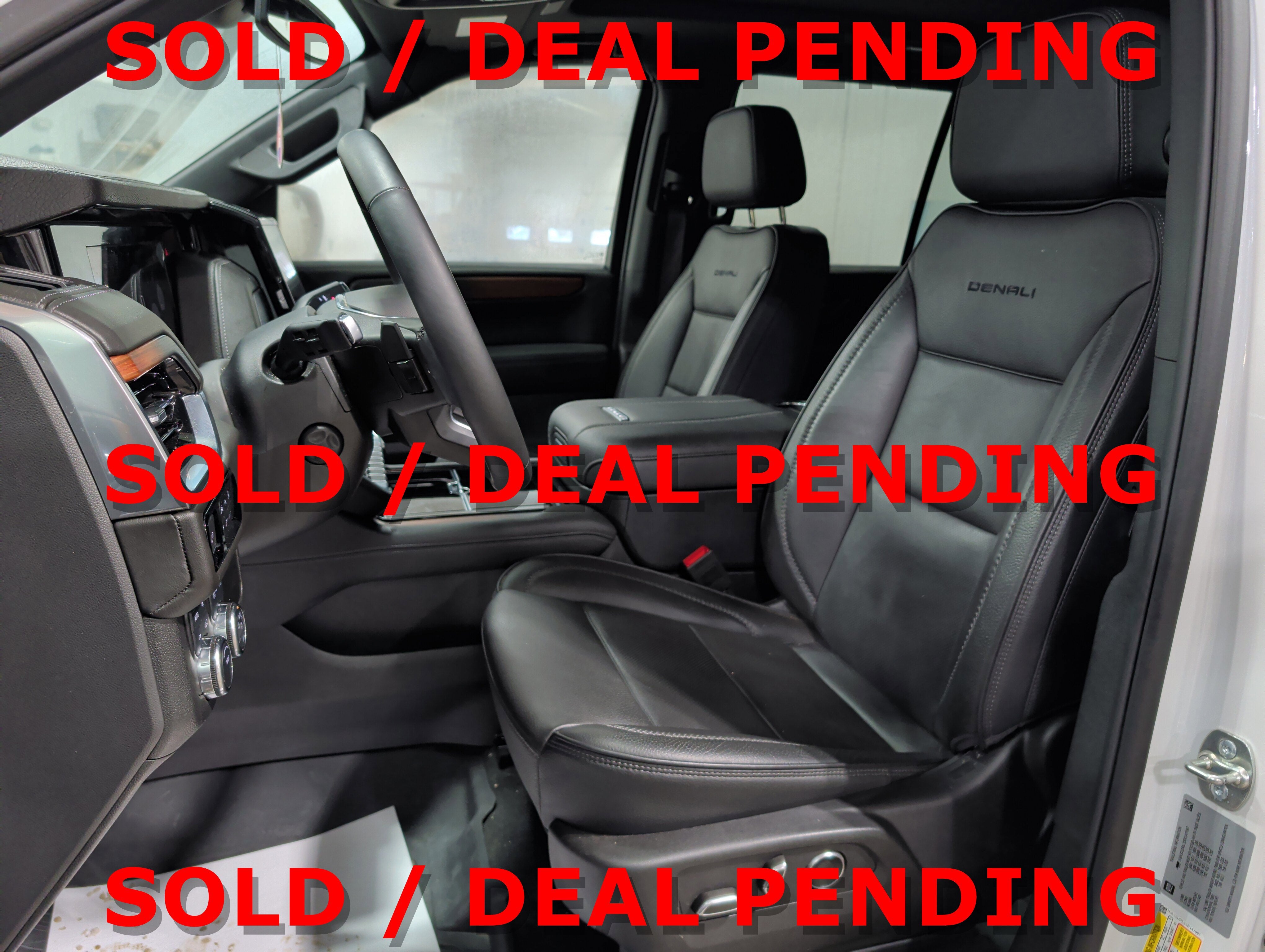 2025 GMC Yukon Denali