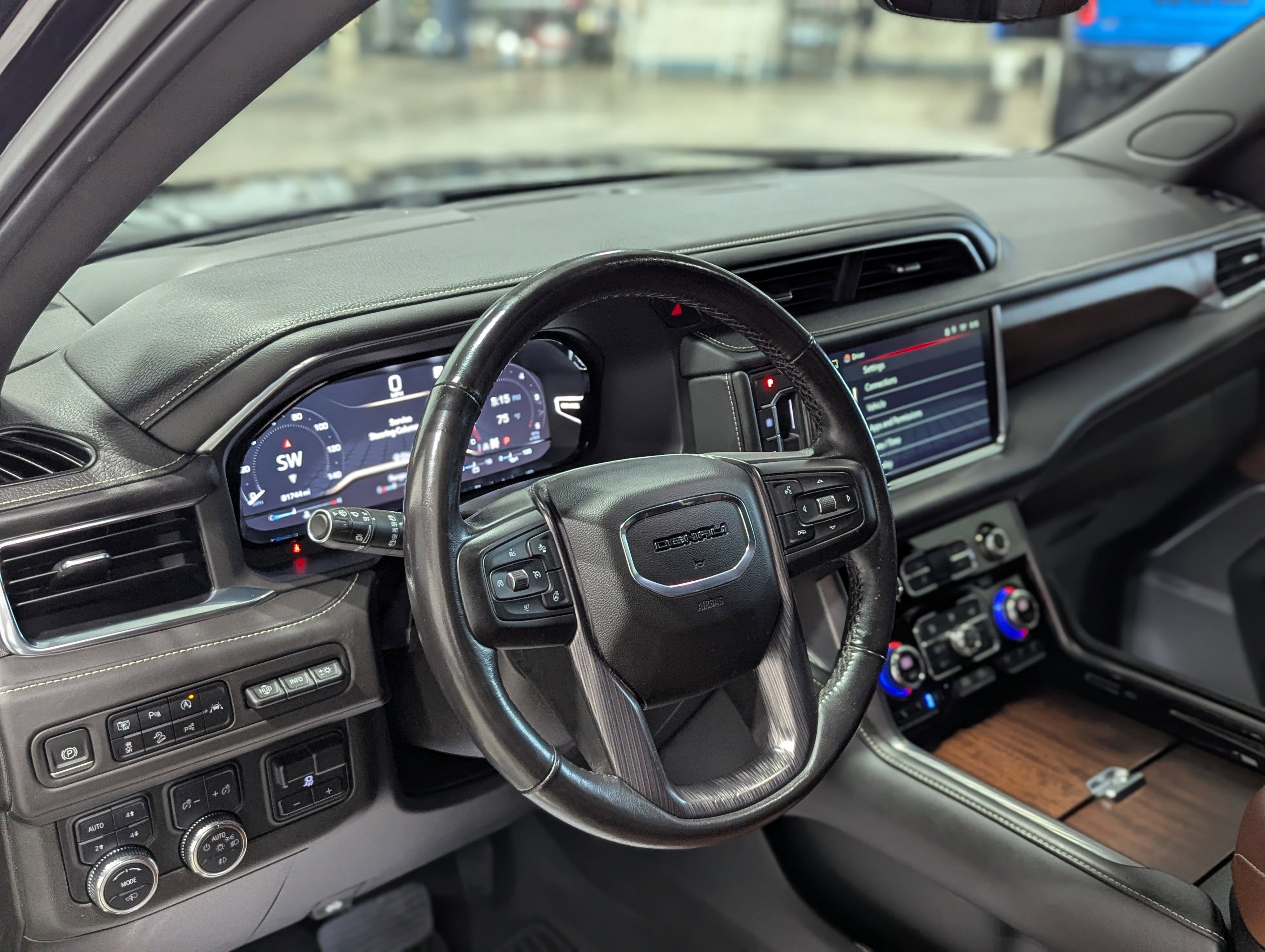 2023 GMC Yukon Denali Ultimate