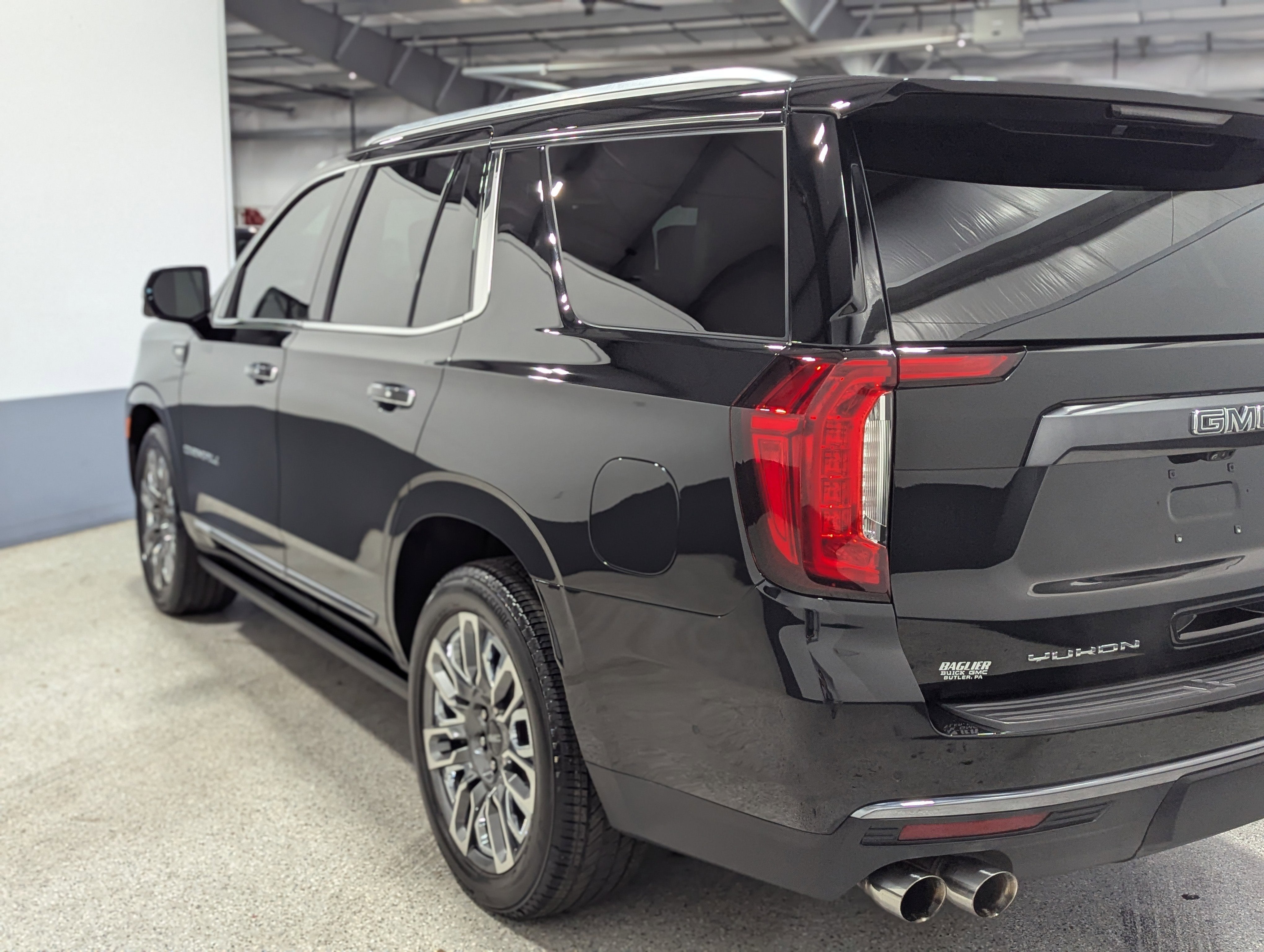 2023 GMC Yukon Denali Ultimate