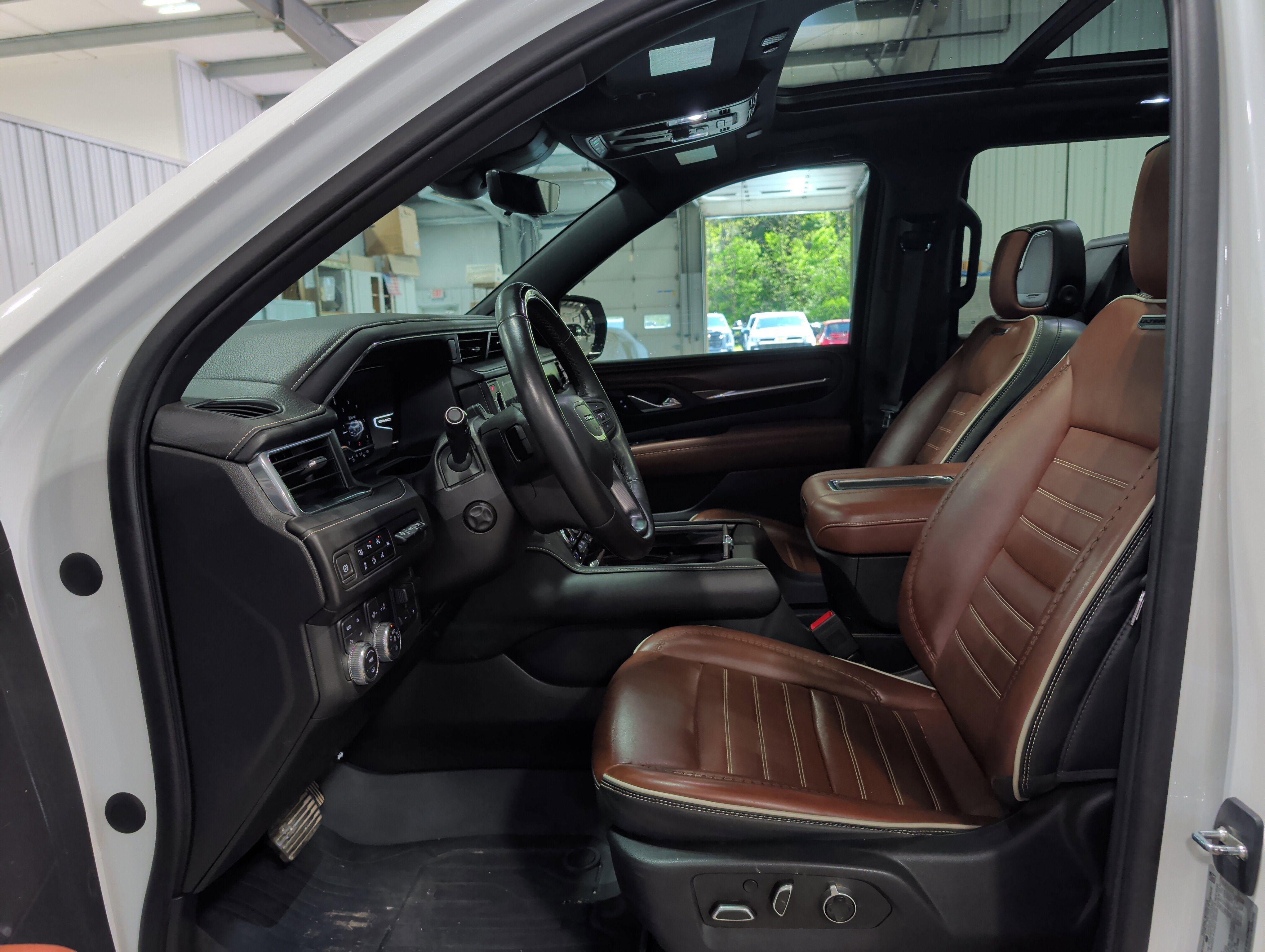 2023 GMC Yukon Denali Ultimate