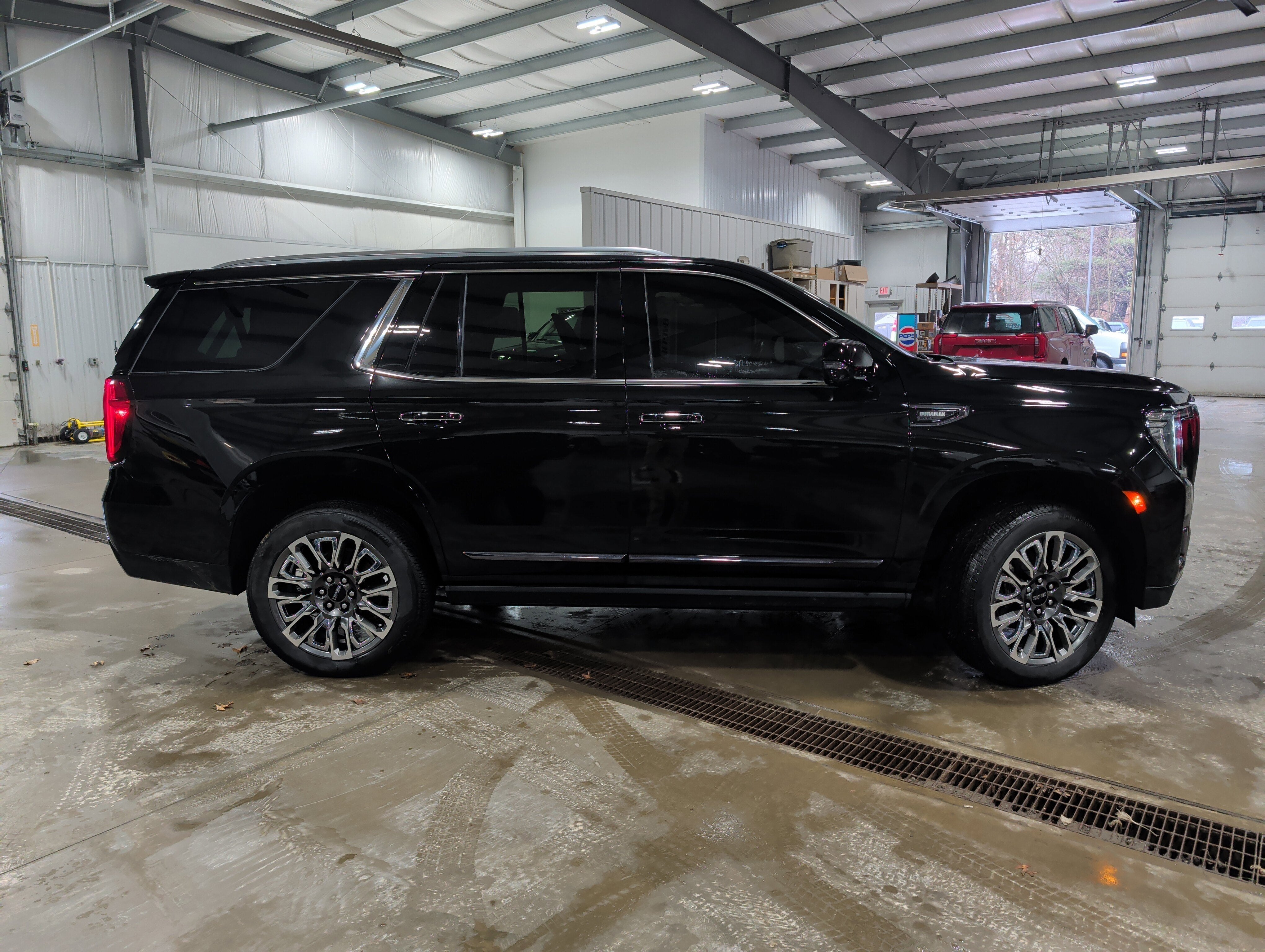 2023 GMC Yukon Denali Ultimate