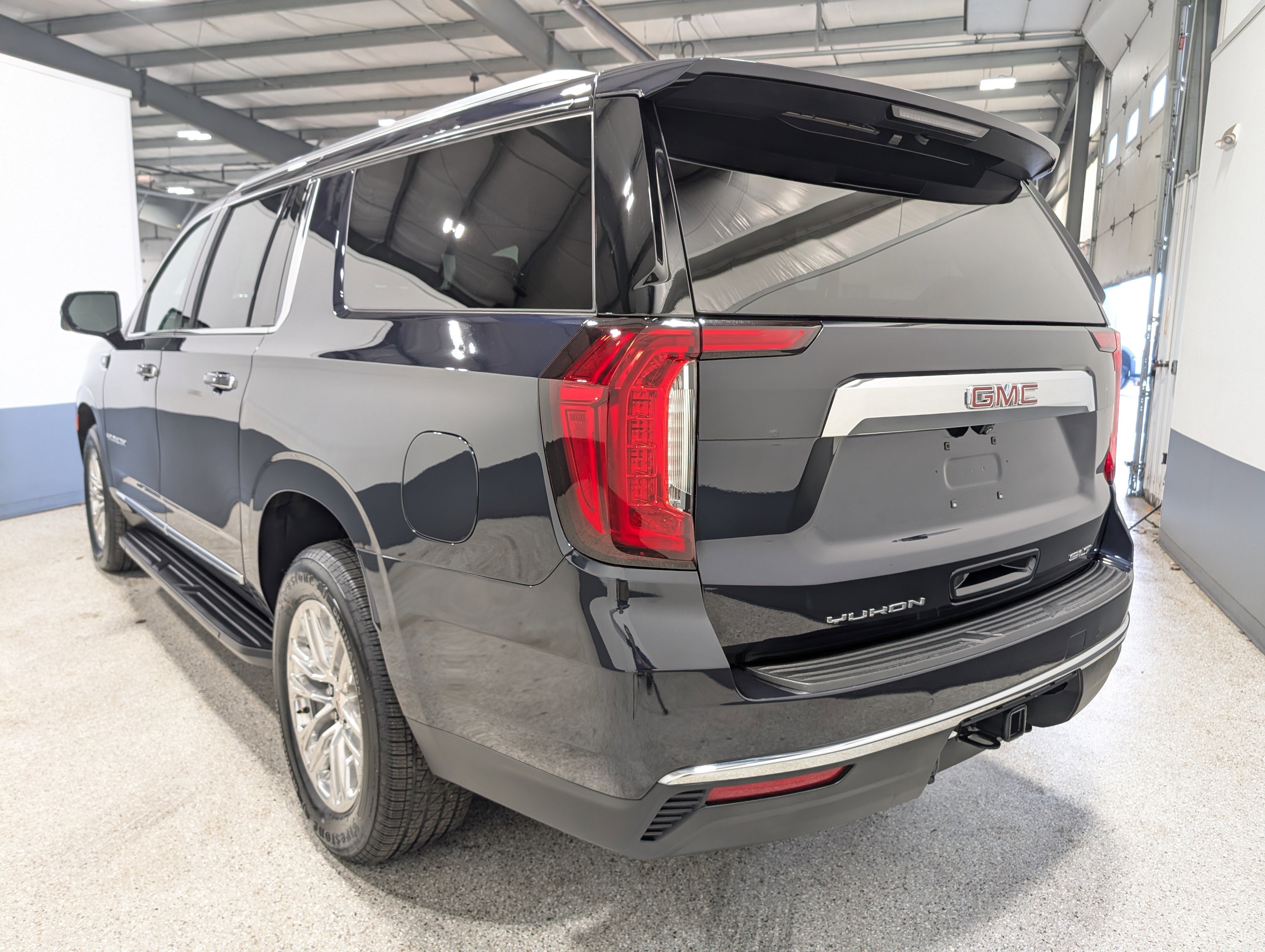 2022 GMC Yukon XL SLT