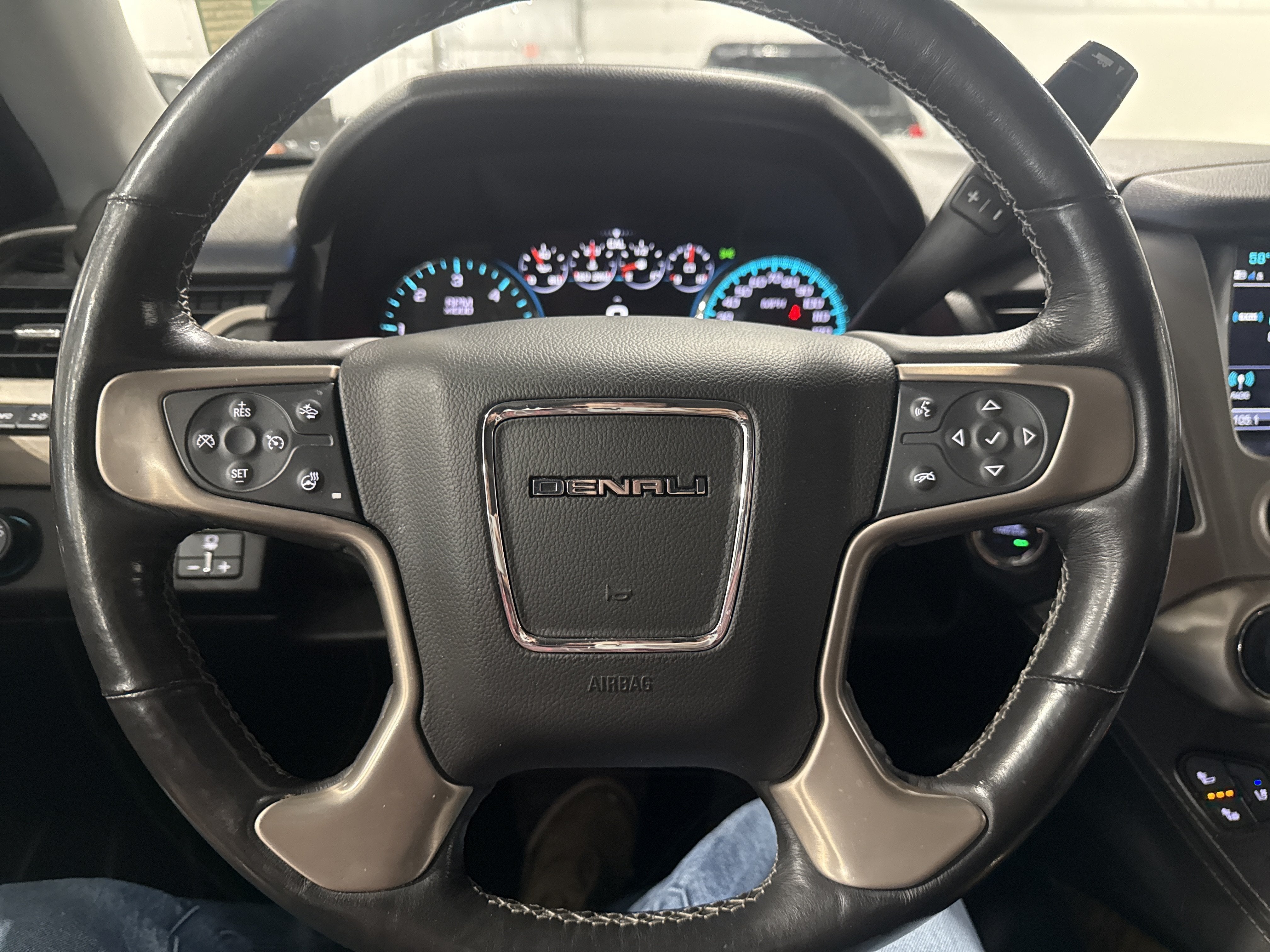2017 GMC Yukon XL Denali