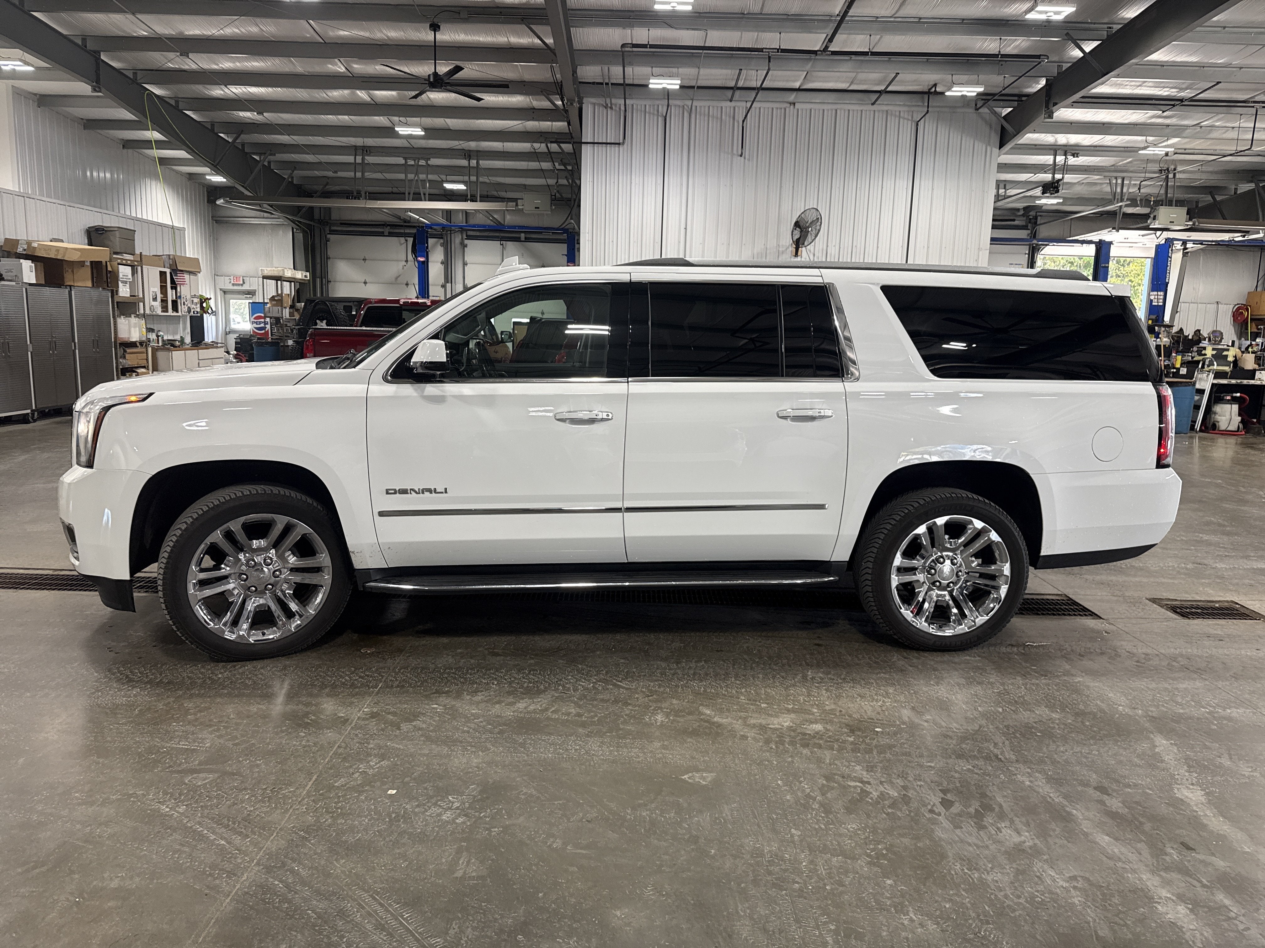 2017 GMC Yukon XL Denali