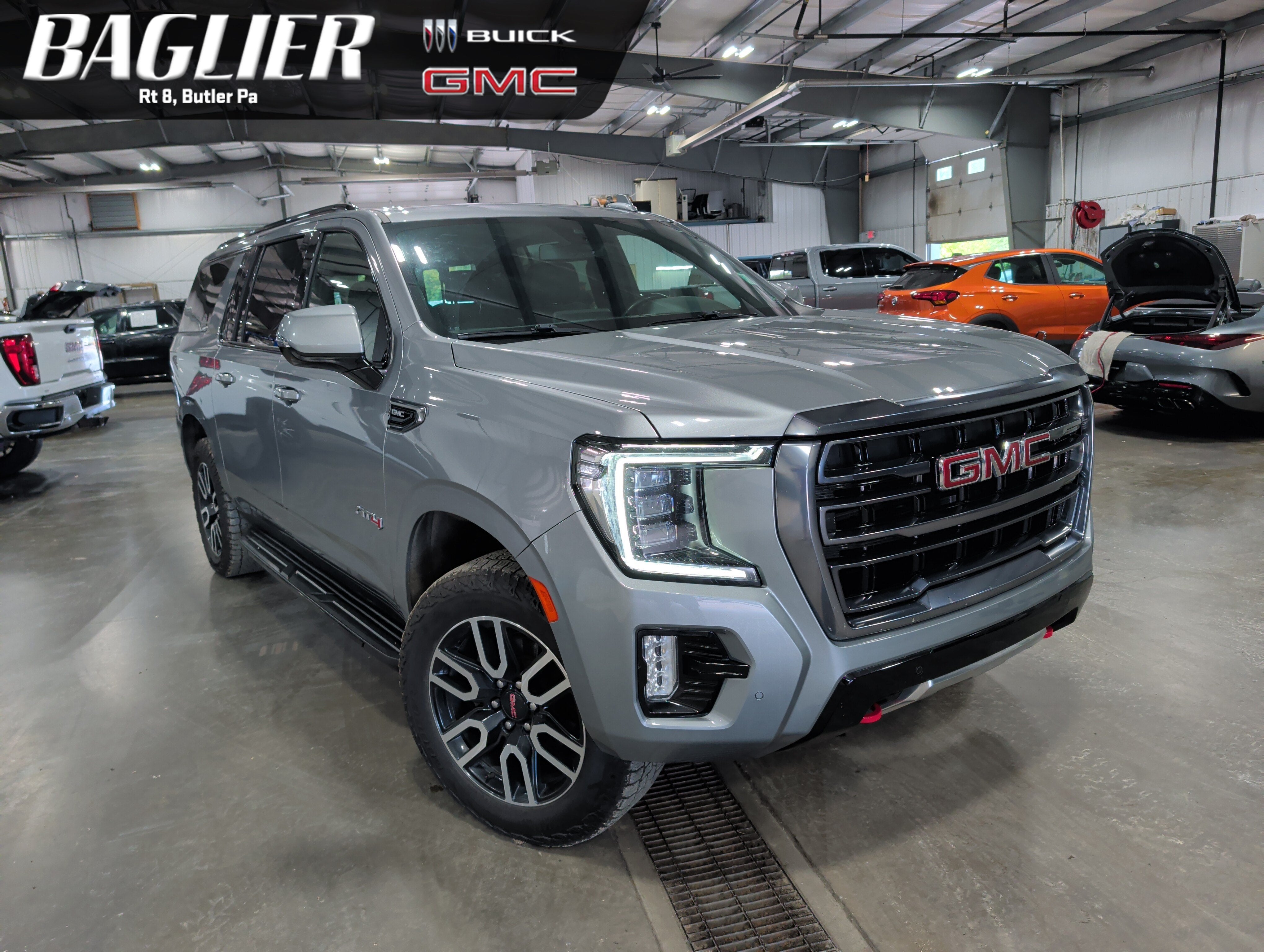 2023 GMC Yukon XL AT4