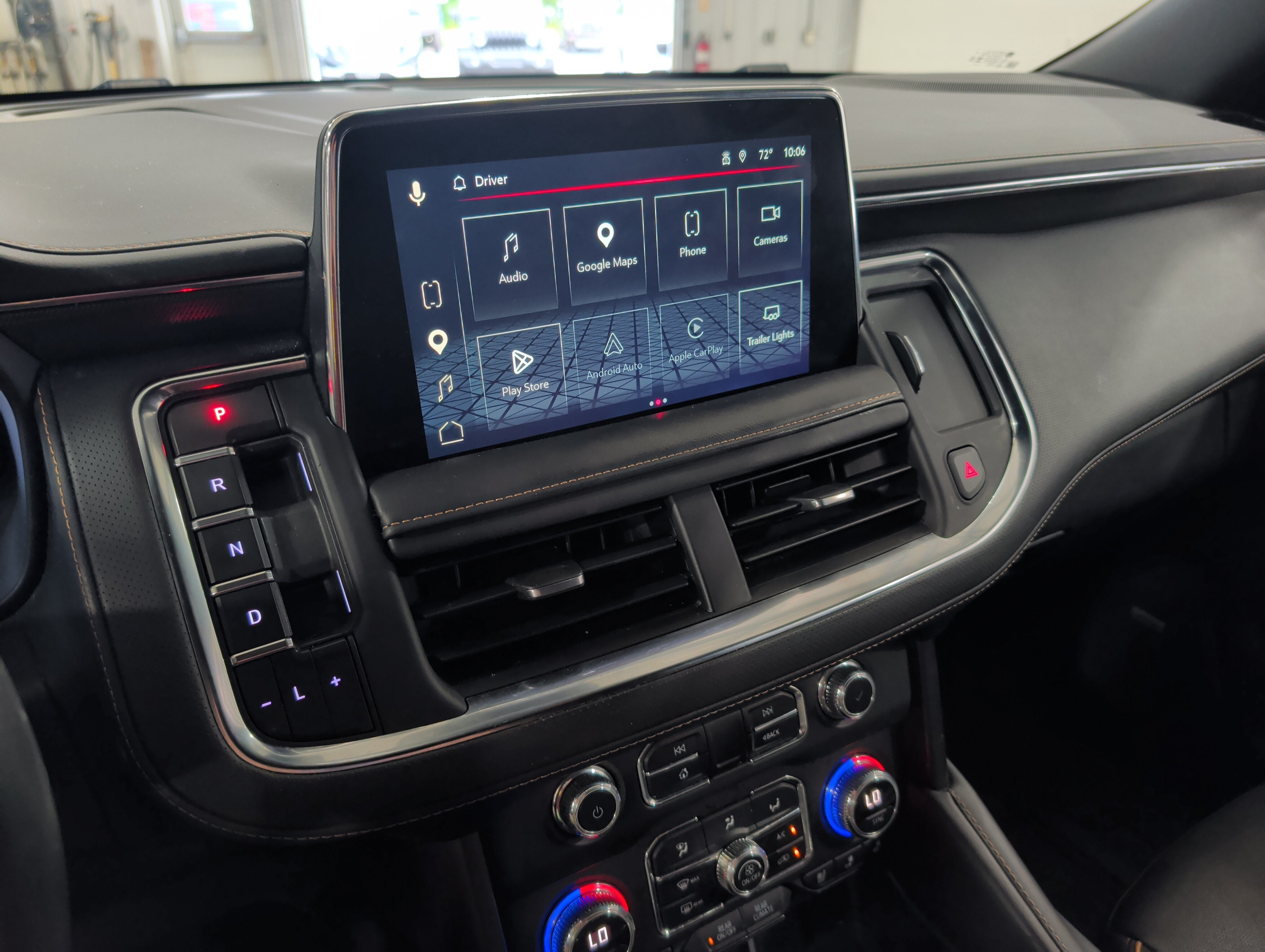 2023 GMC Yukon XL AT4