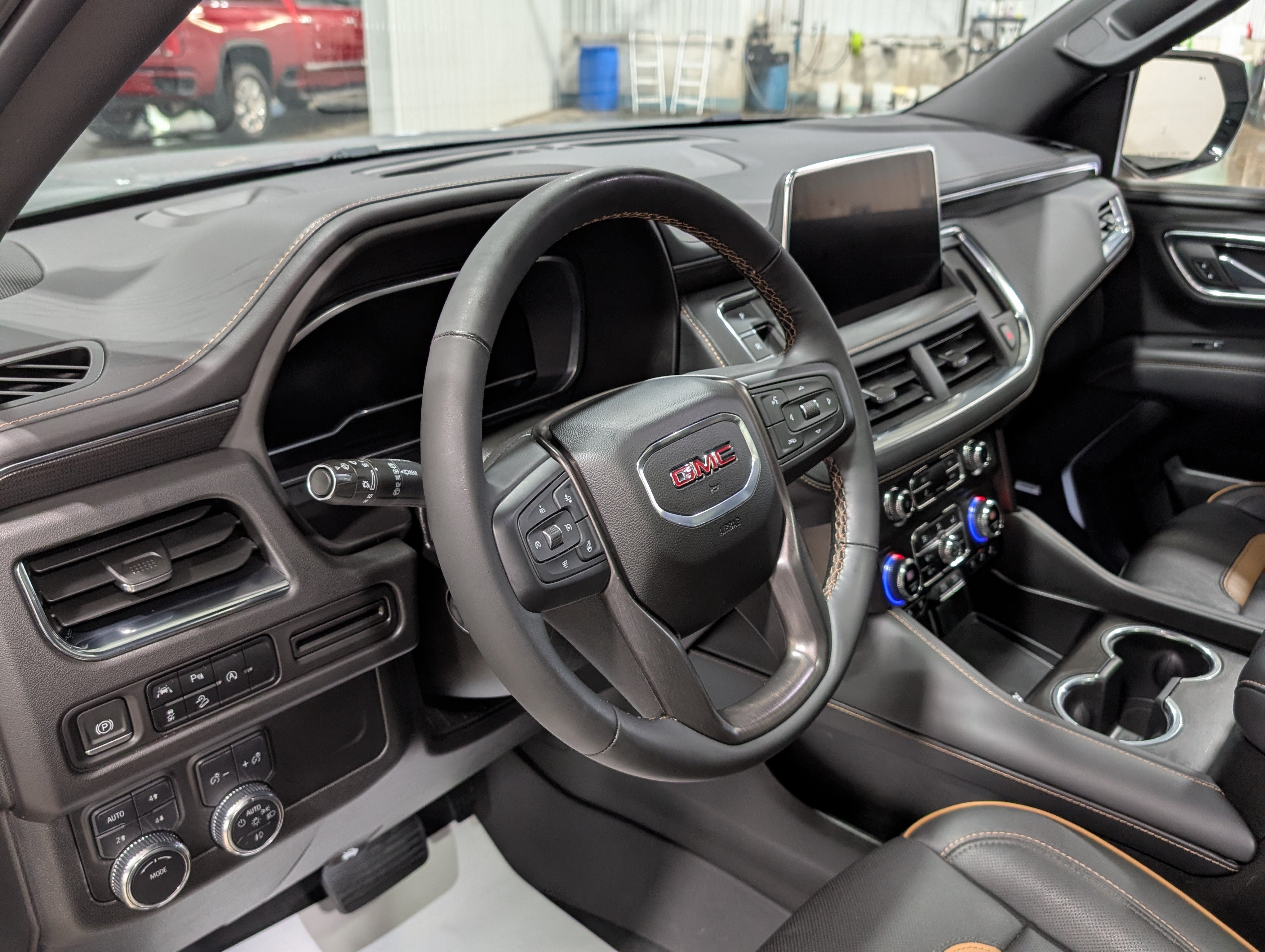 2023 GMC Yukon XL AT4