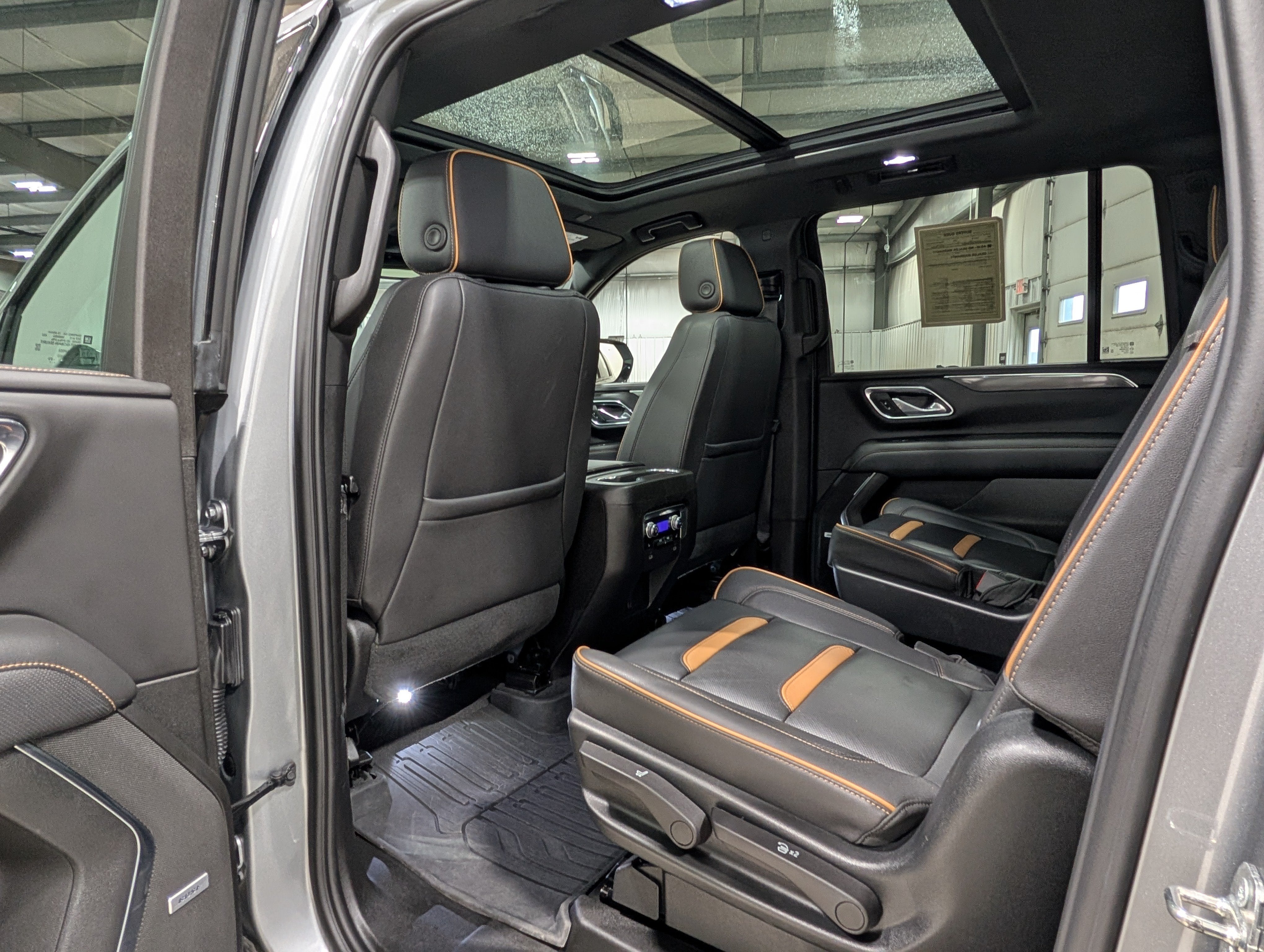 2023 GMC Yukon XL AT4