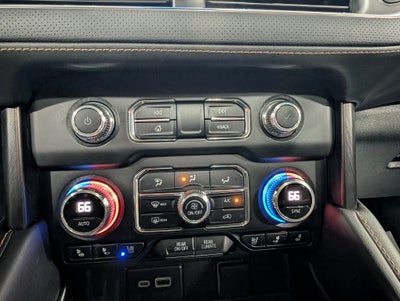 2023 GMC Yukon XL AT4
