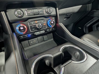 2023 GMC Yukon XL AT4