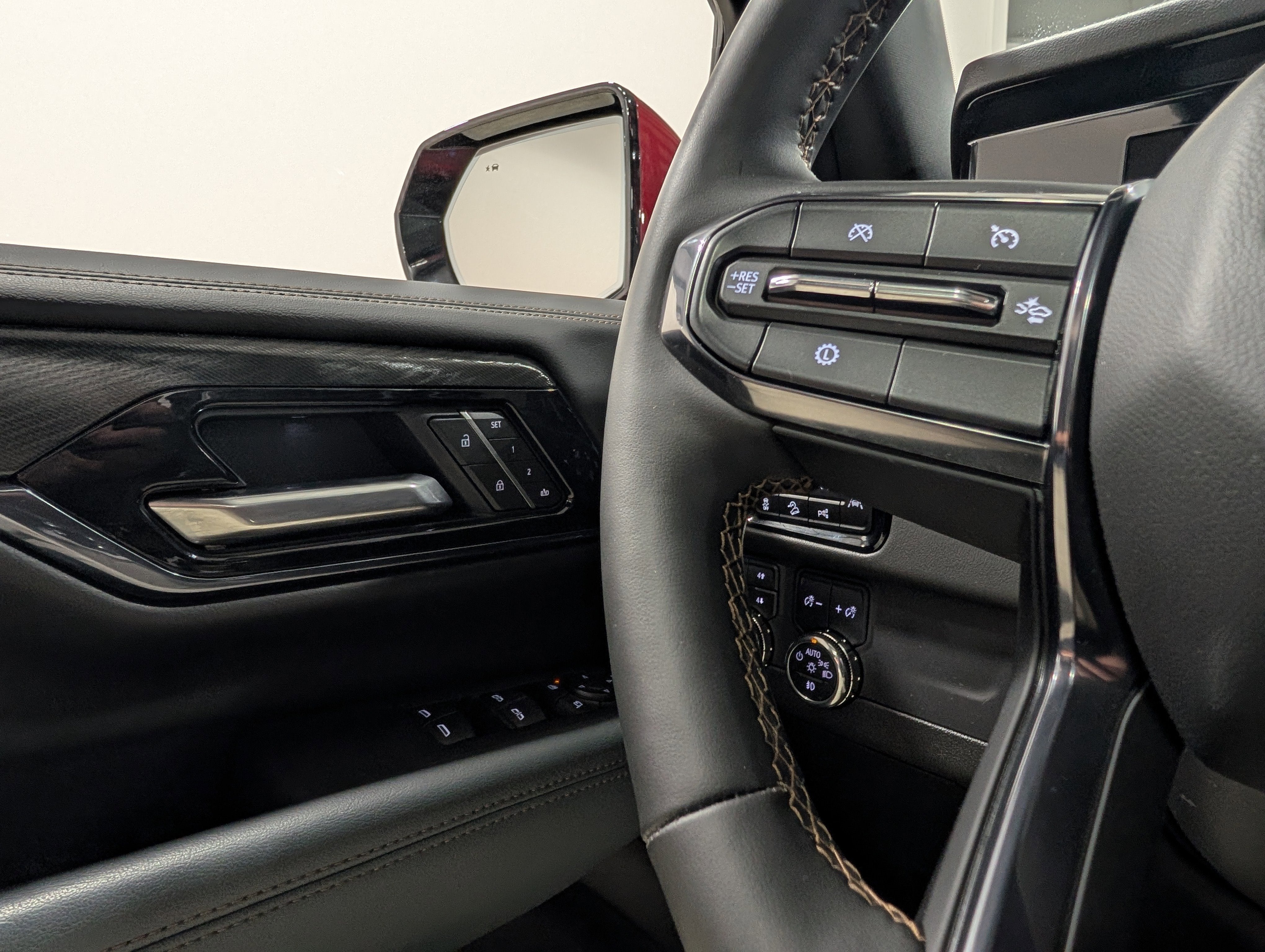 2025 GMC Yukon XL AT4