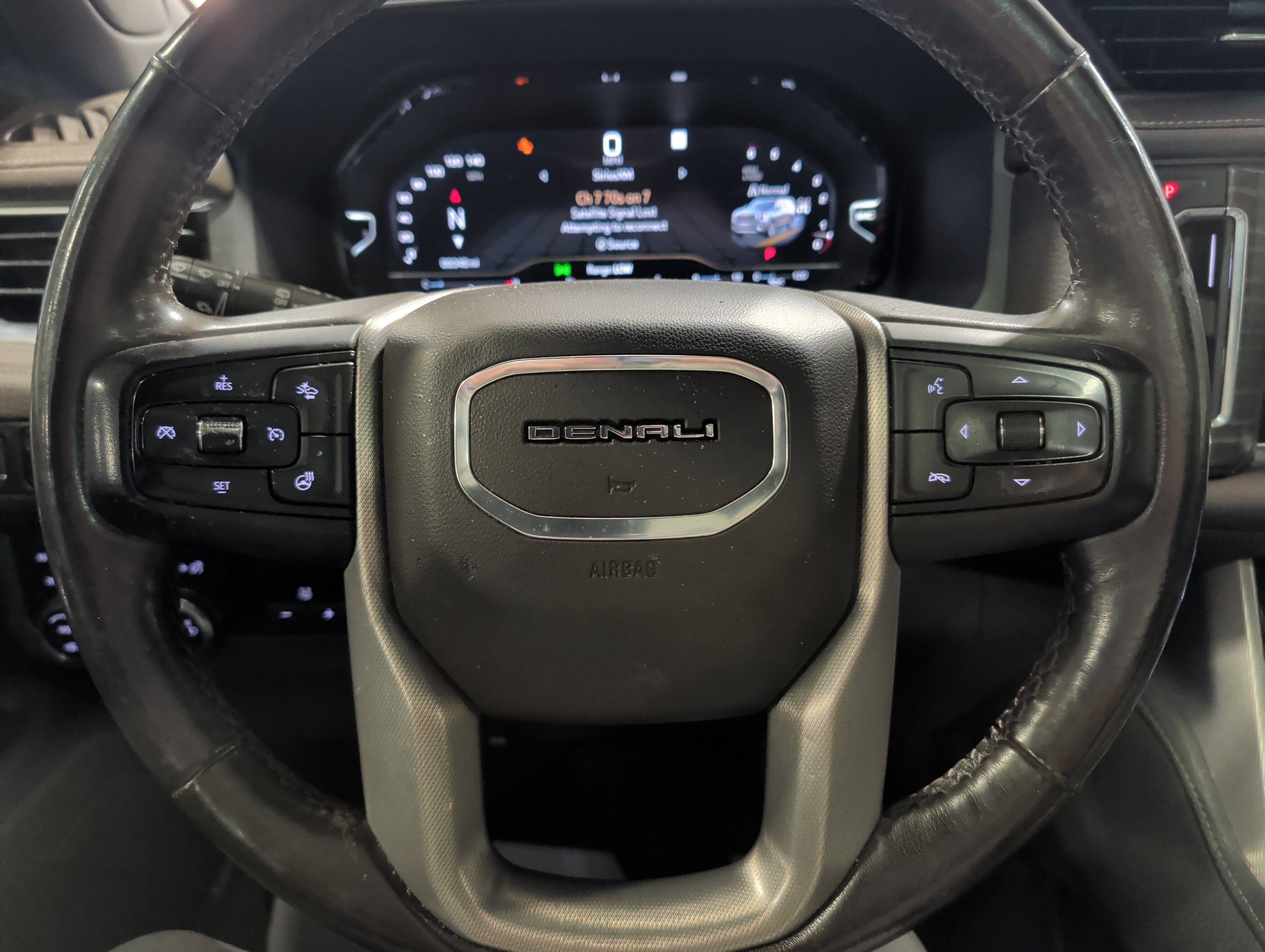 2022 GMC Yukon XL Denali