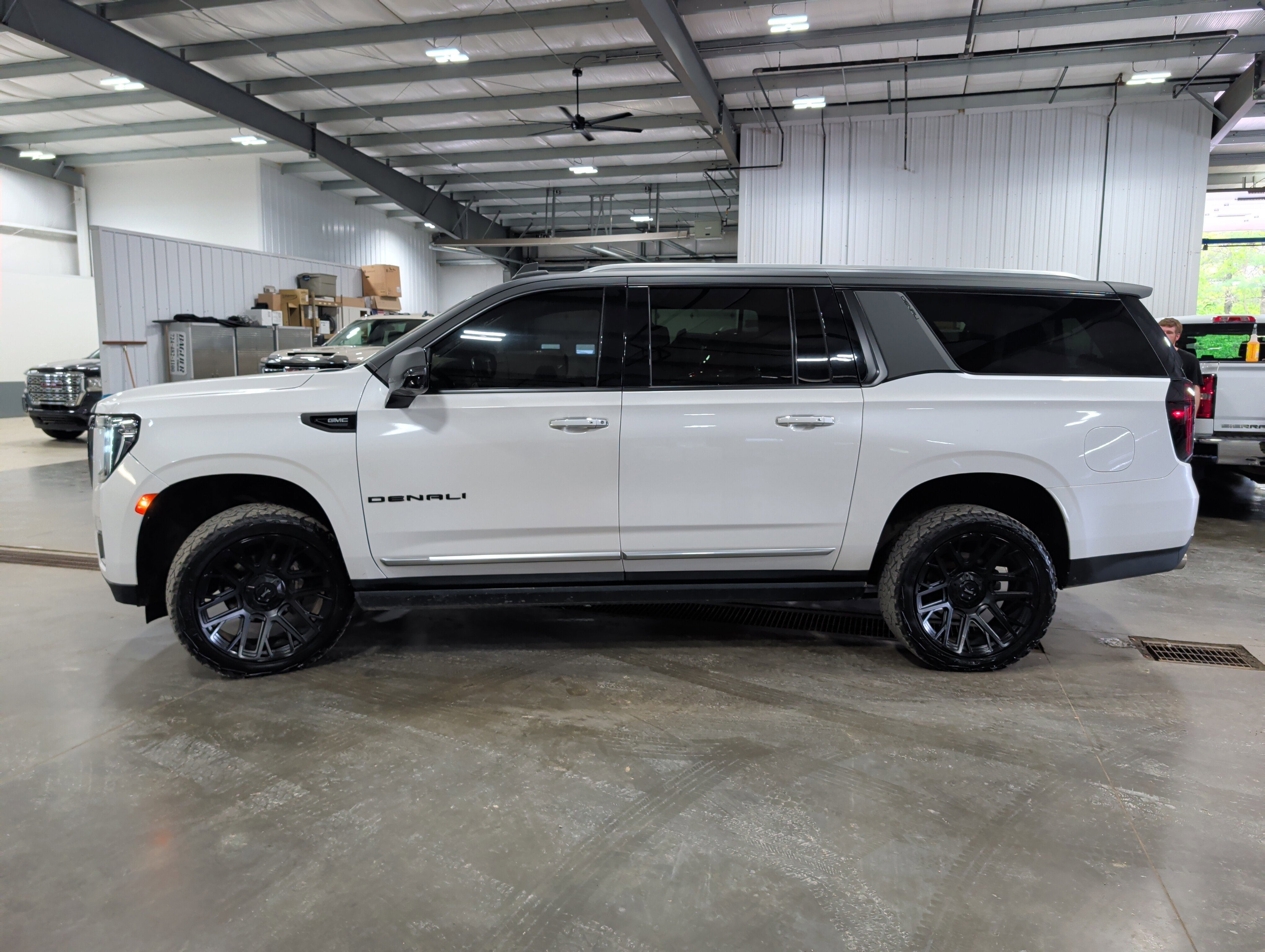 2022 GMC Yukon XL Denali