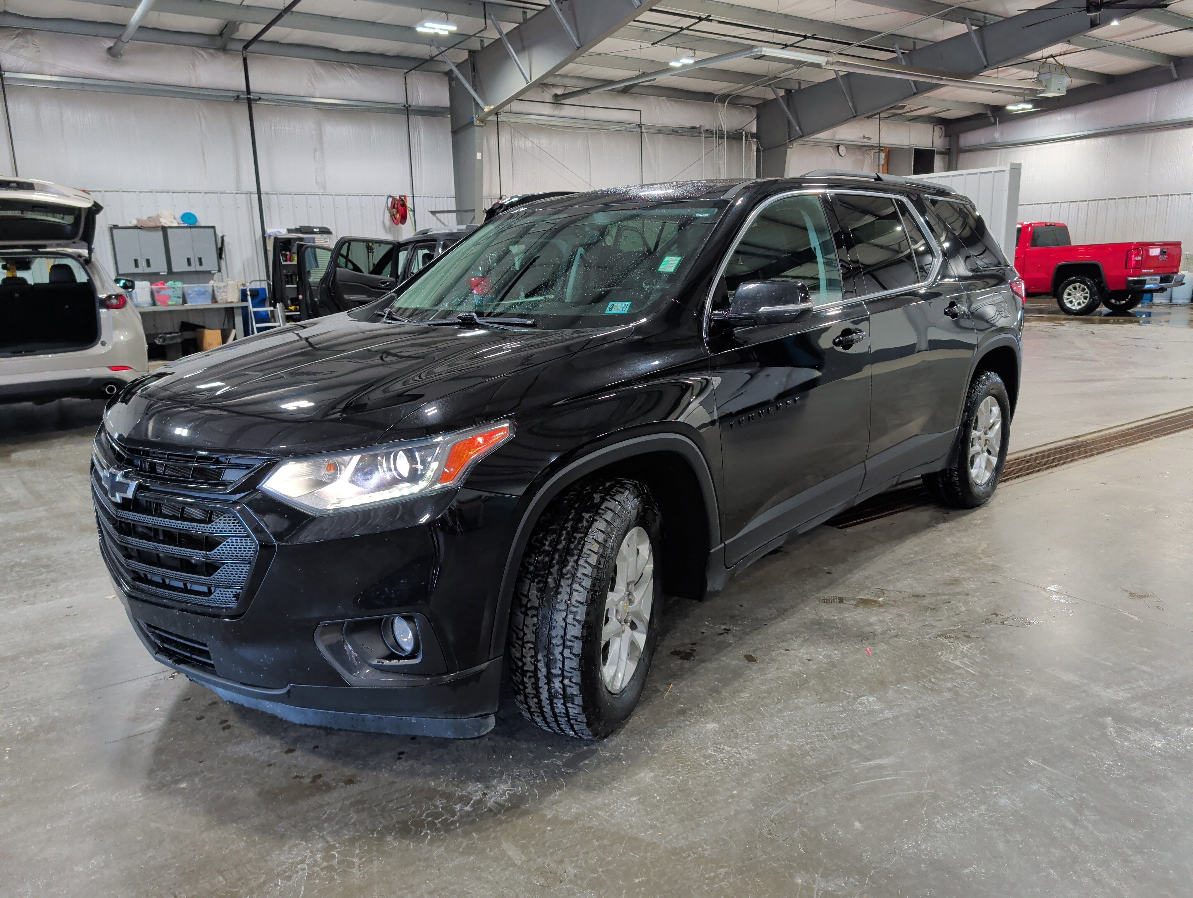 2021 Chevrolet Traverse LT Cloth