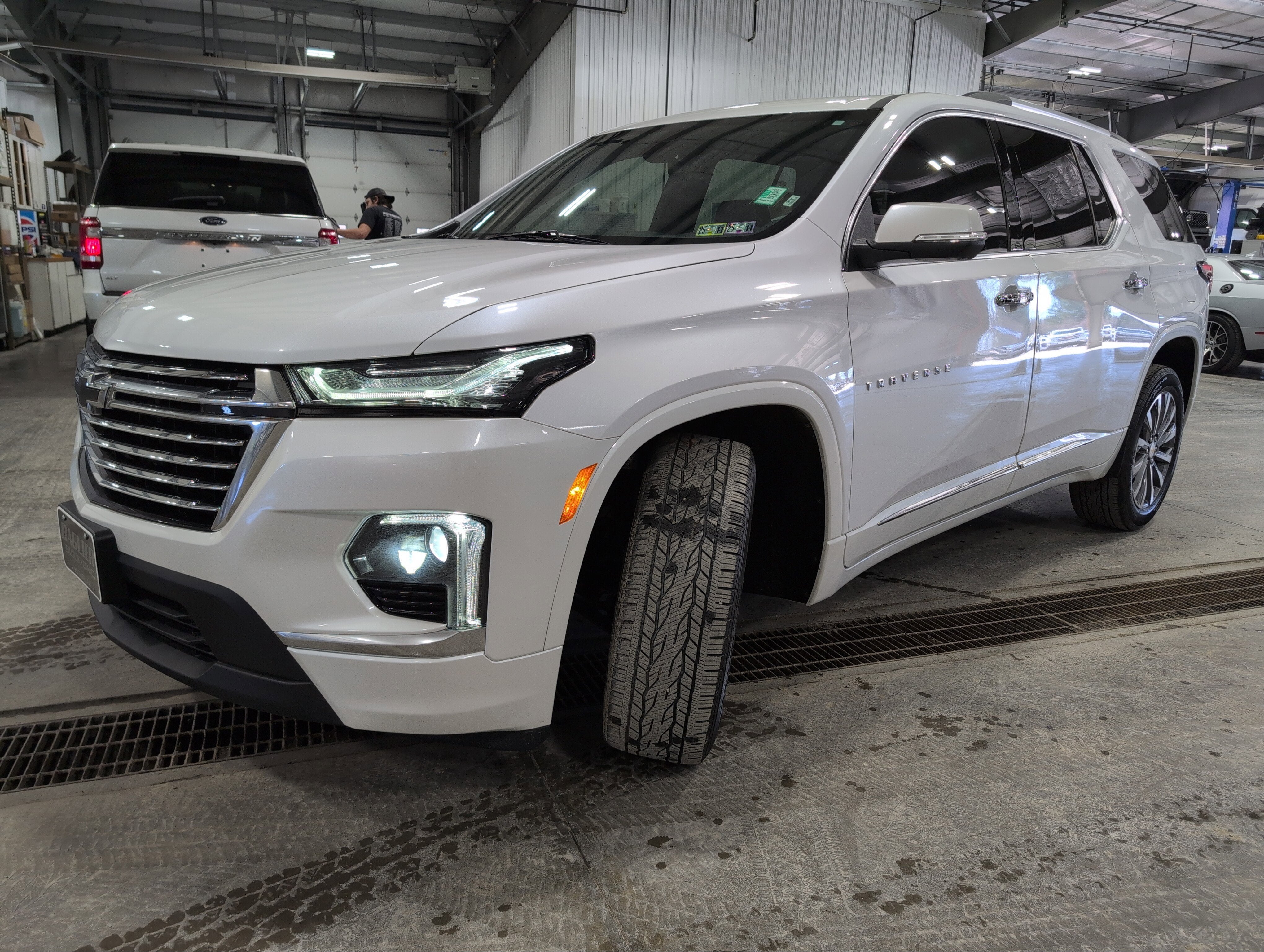 2023 Chevrolet Traverse Premier