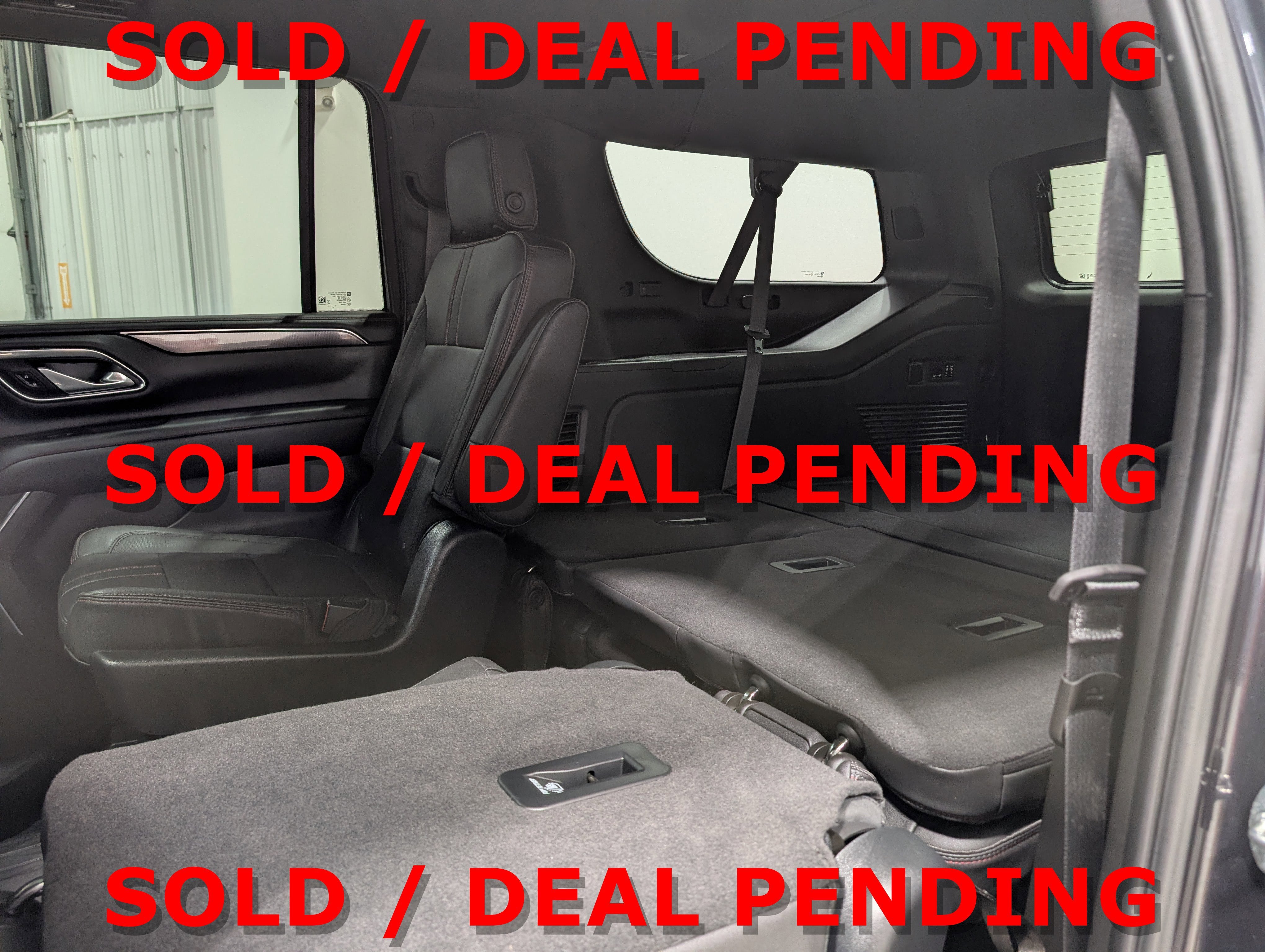 2023 Chevrolet Suburban RST