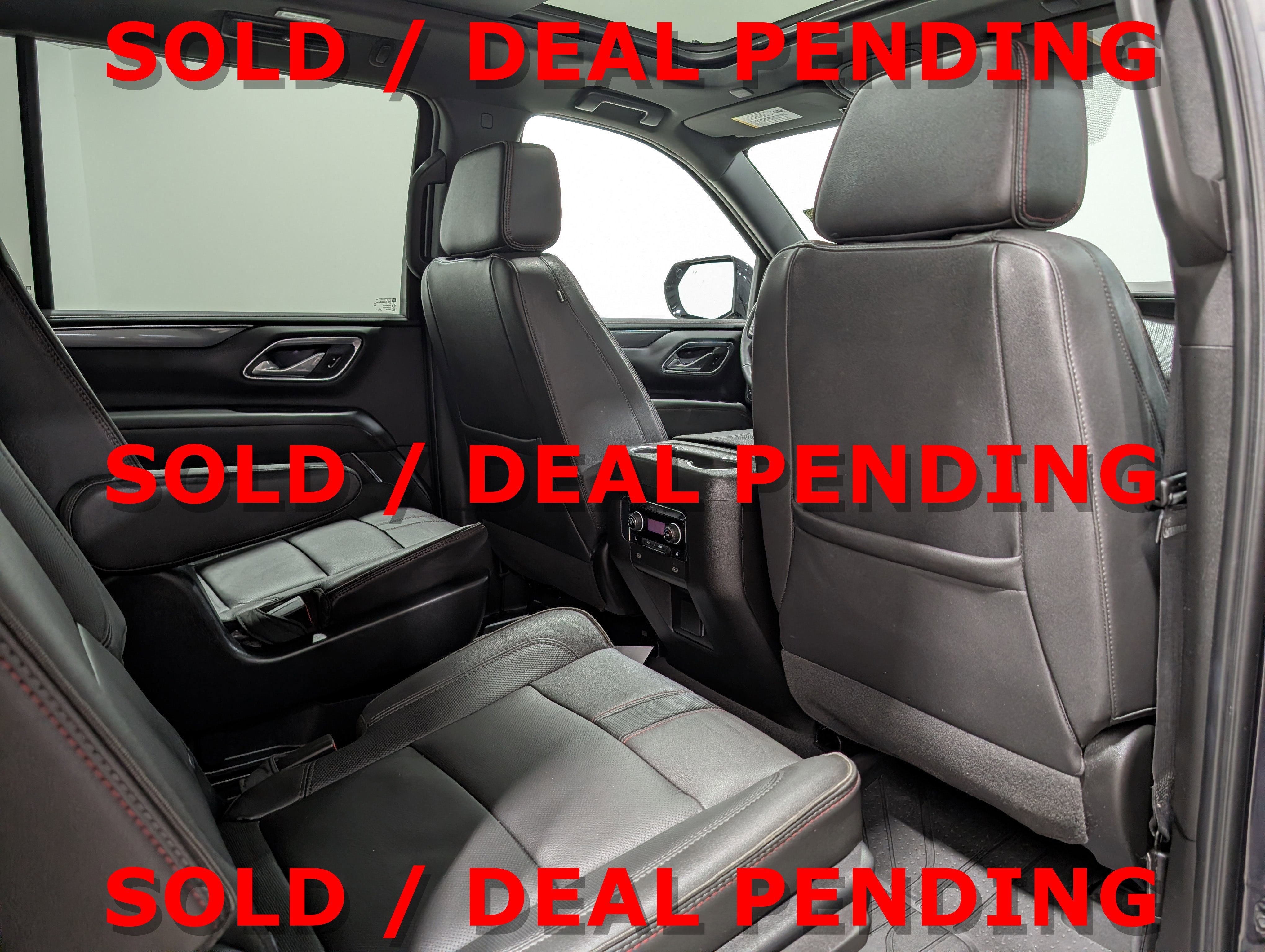 2023 Chevrolet Suburban RST