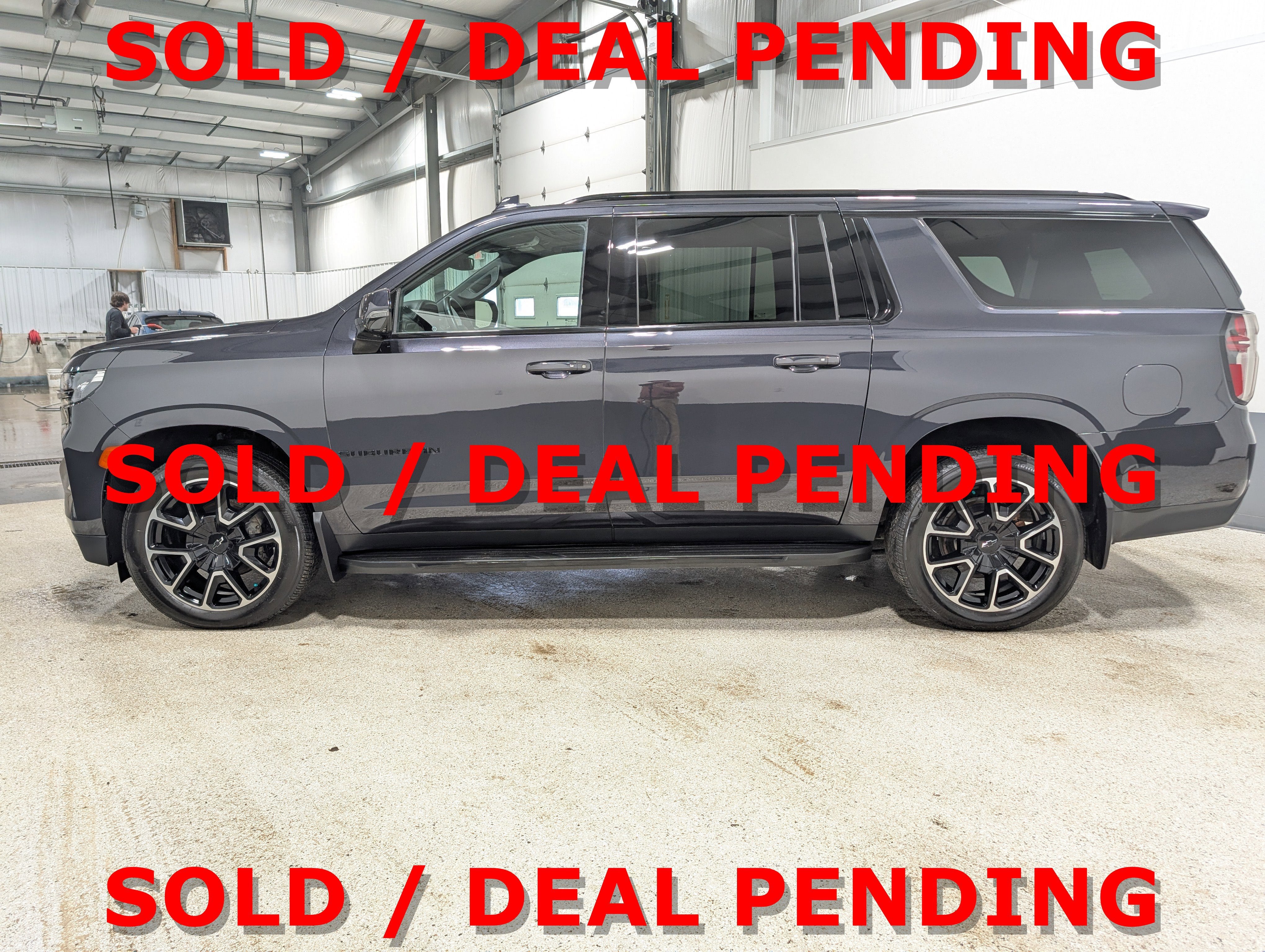 2023 Chevrolet Suburban RST