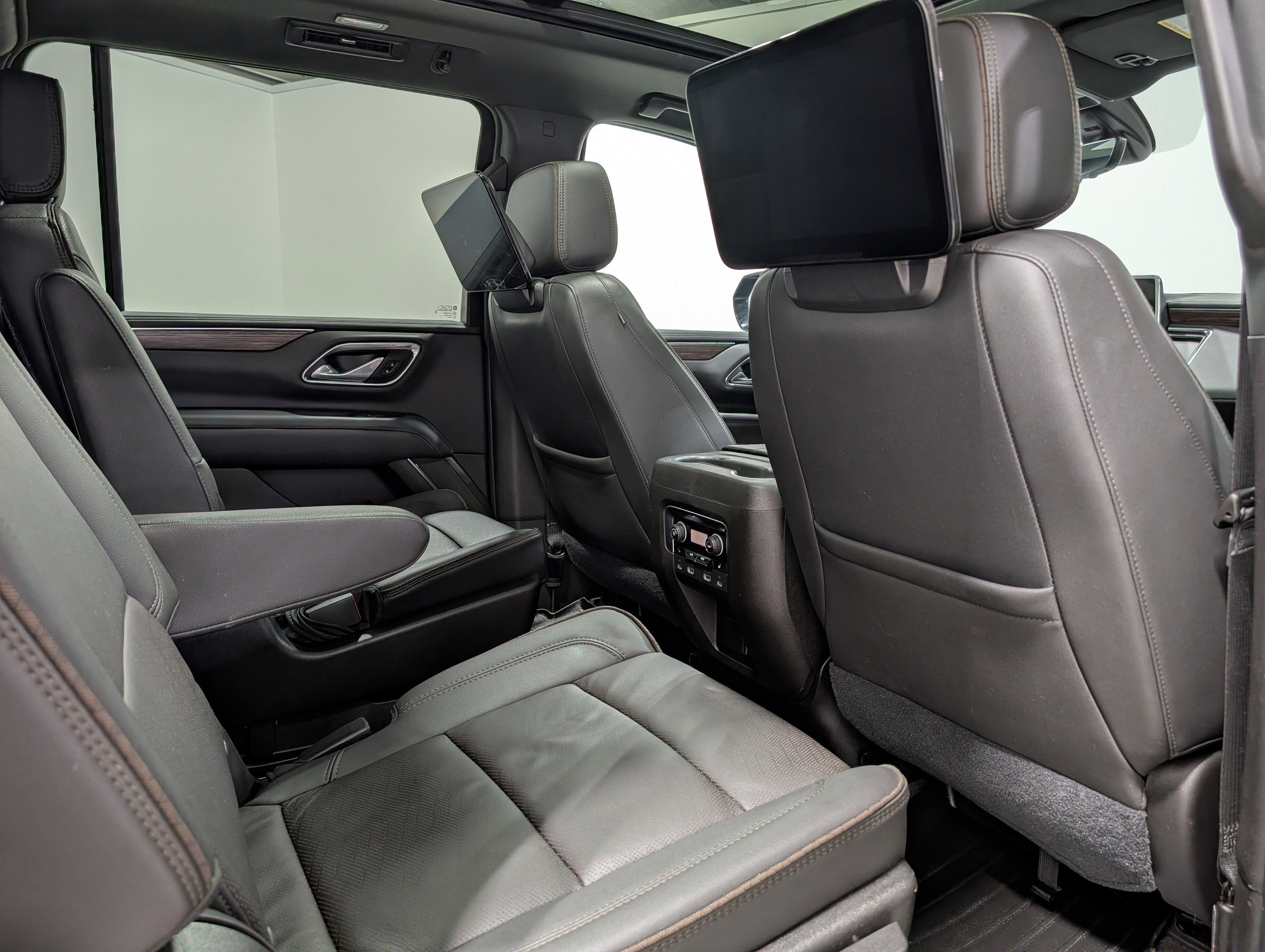 2021 Chevrolet Suburban High Country