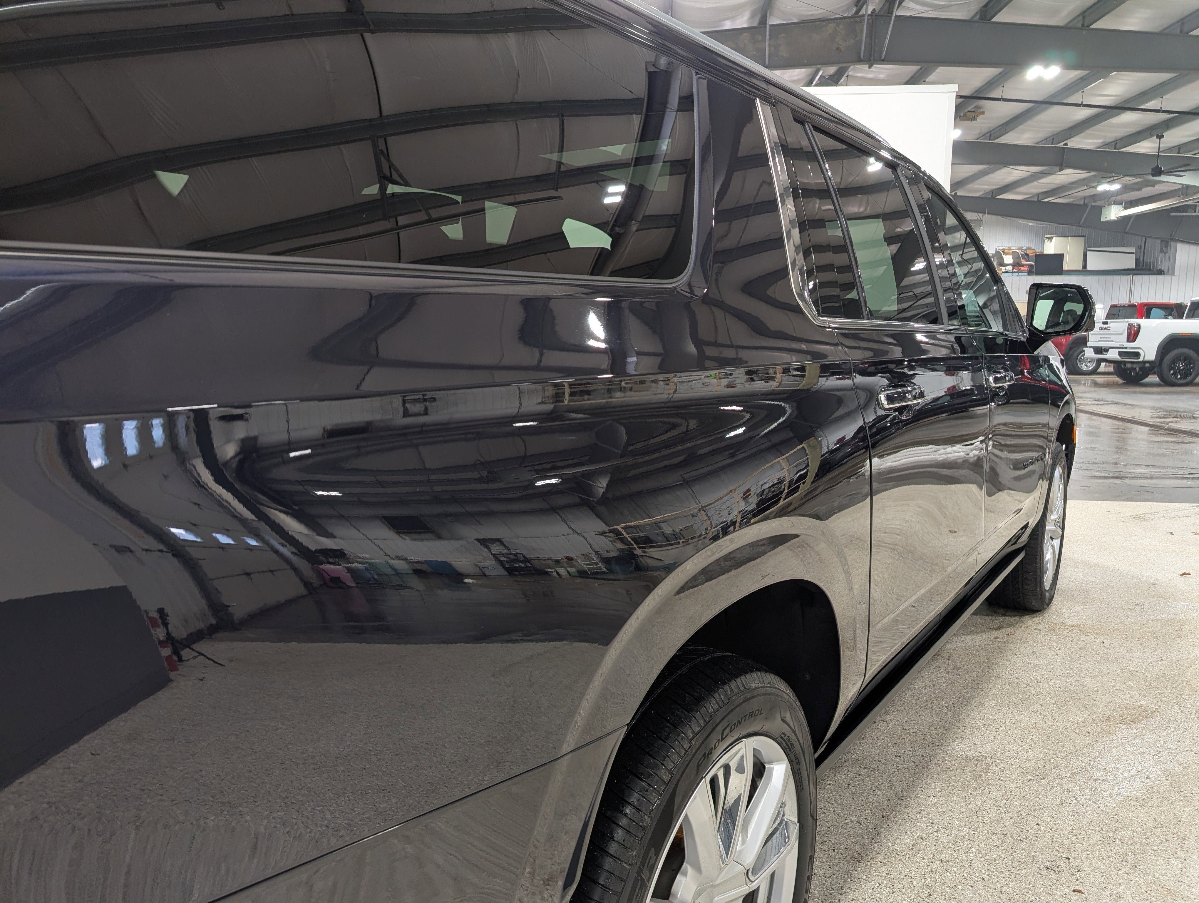 2021 Chevrolet Suburban High Country