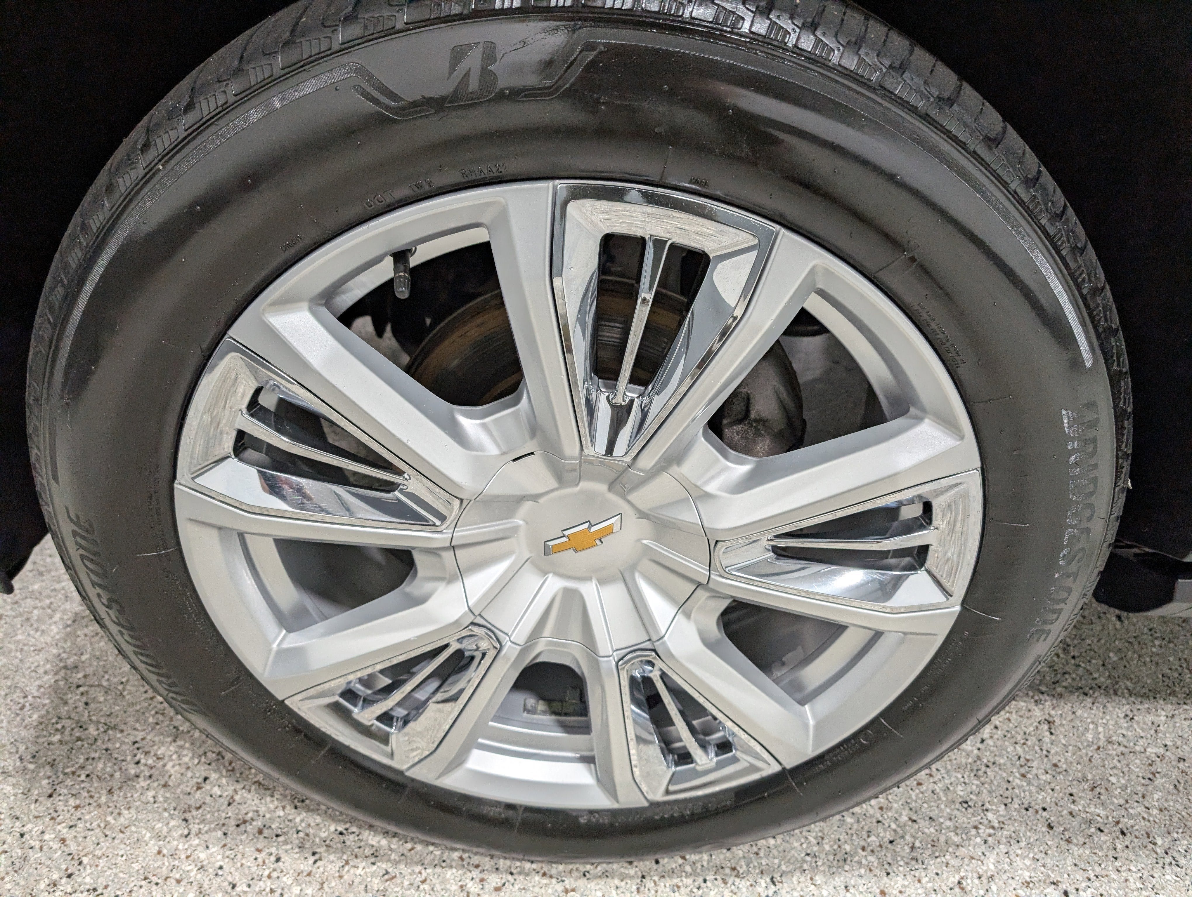 2023 Chevrolet Suburban High Country