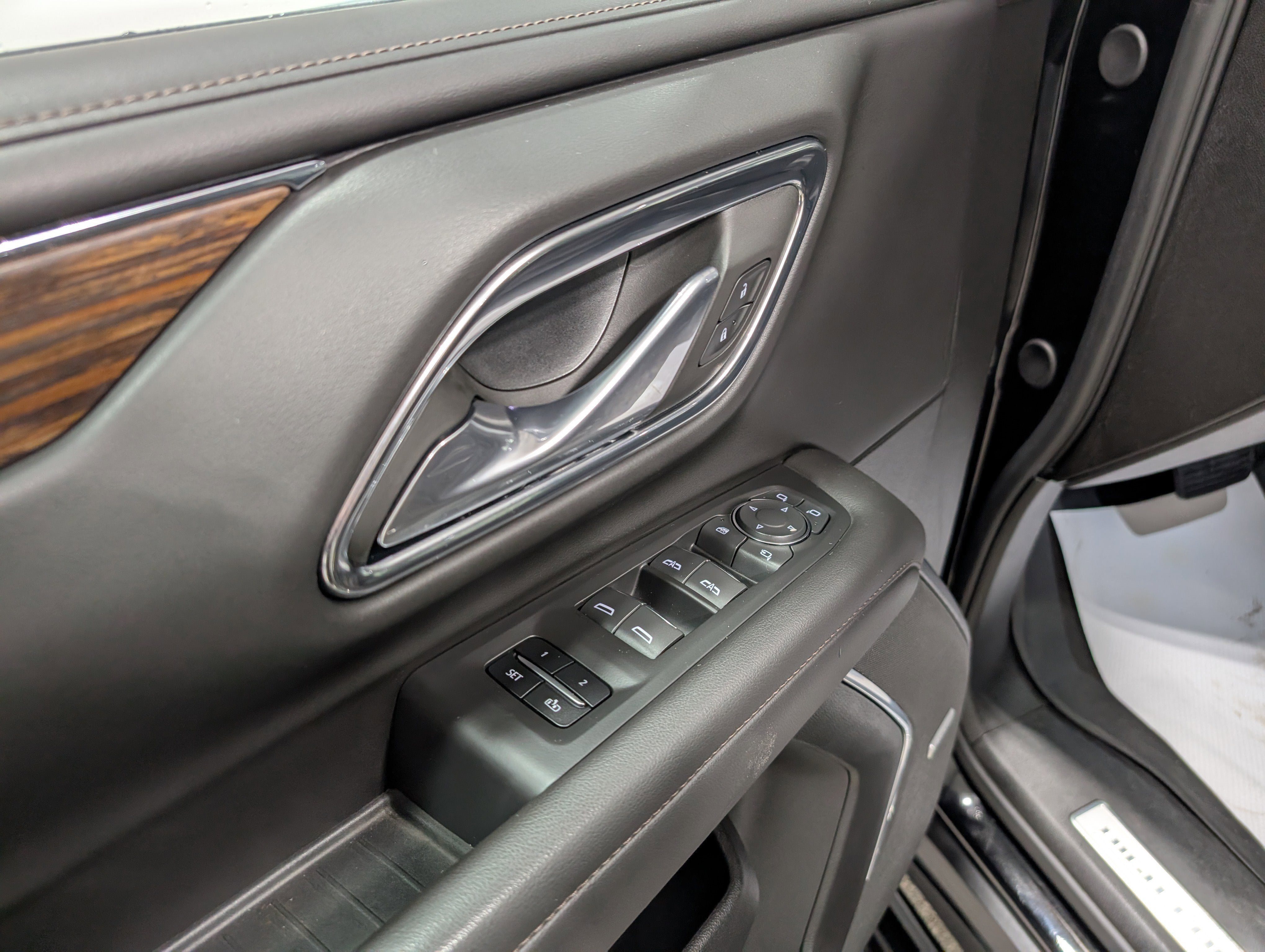 2023 Chevrolet Suburban High Country