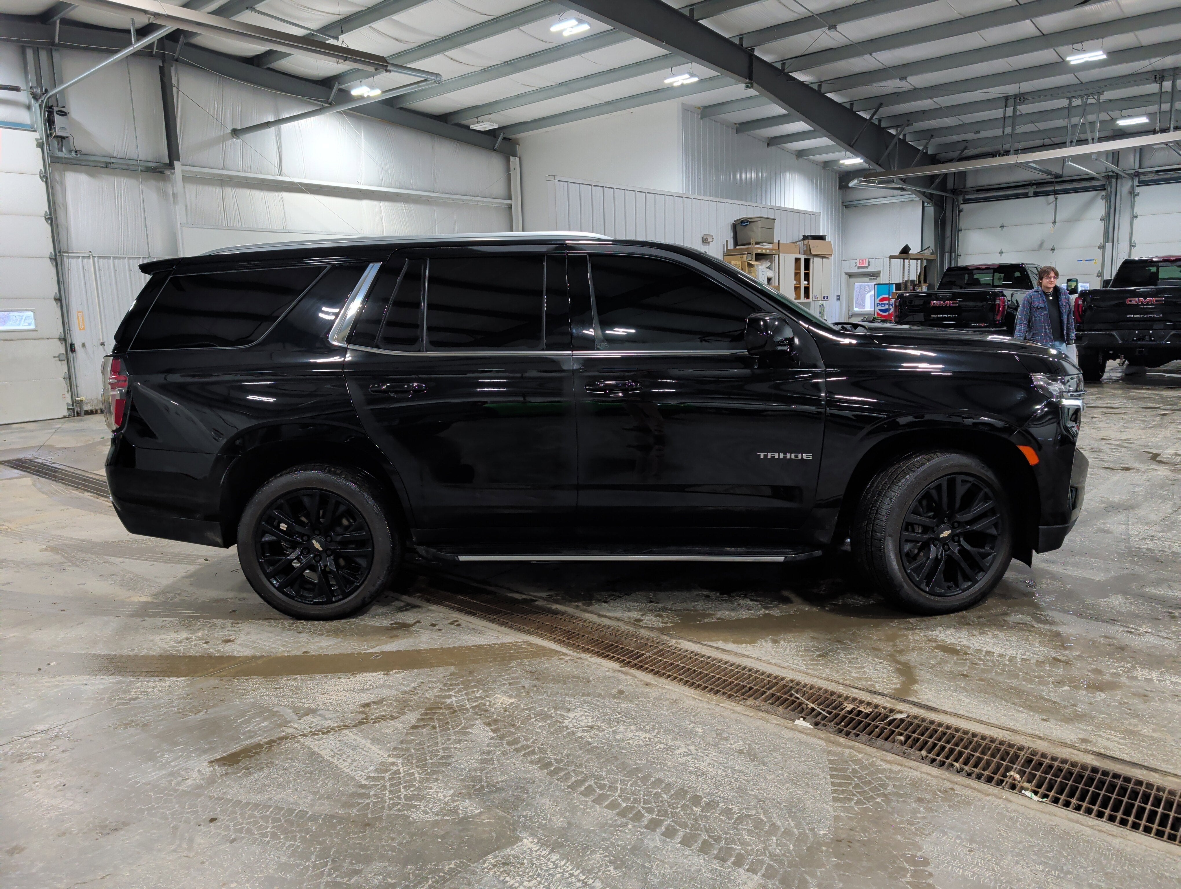 2023 Chevrolet Tahoe LS
