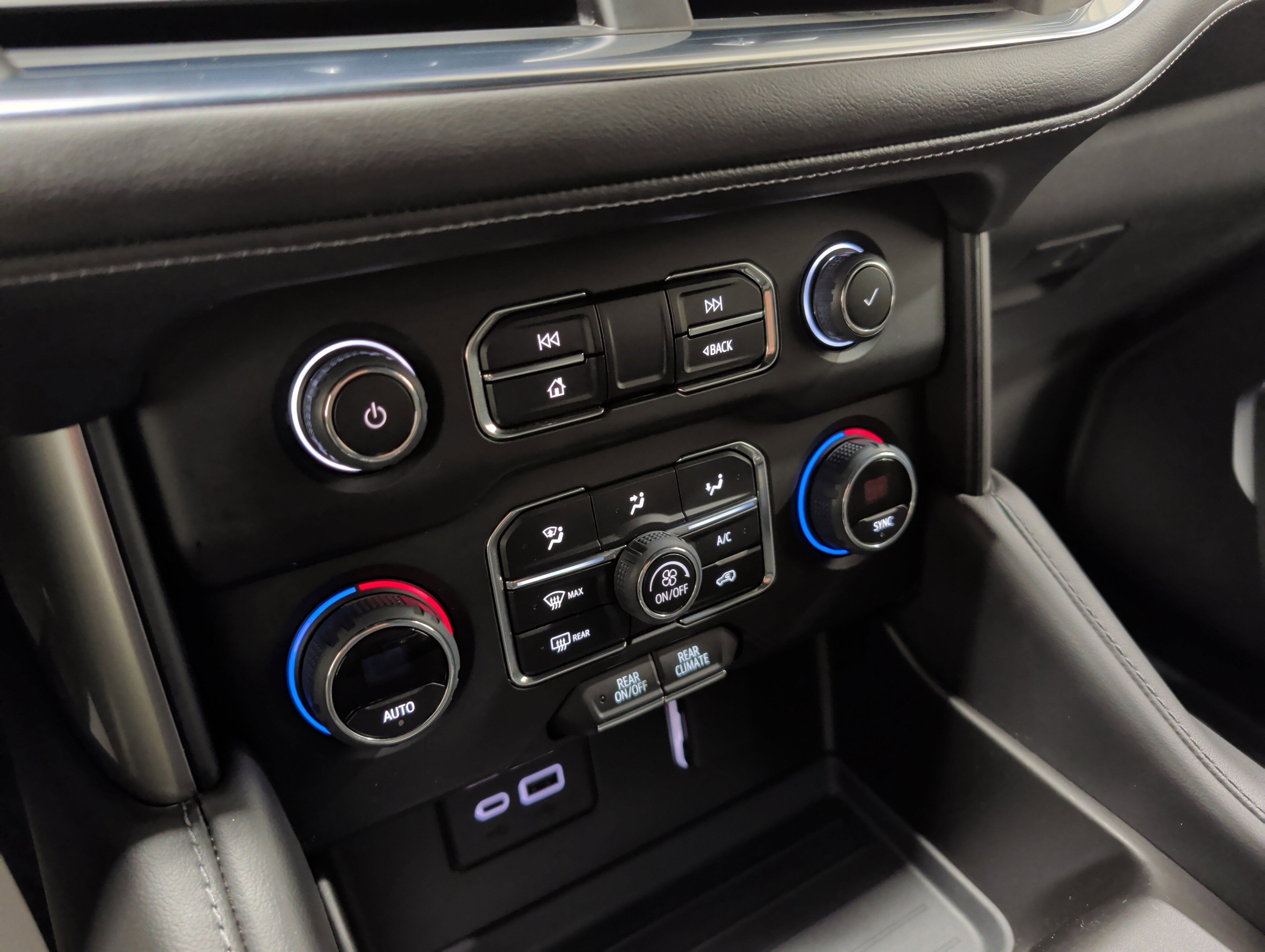 2024 Chevrolet Tahoe LS