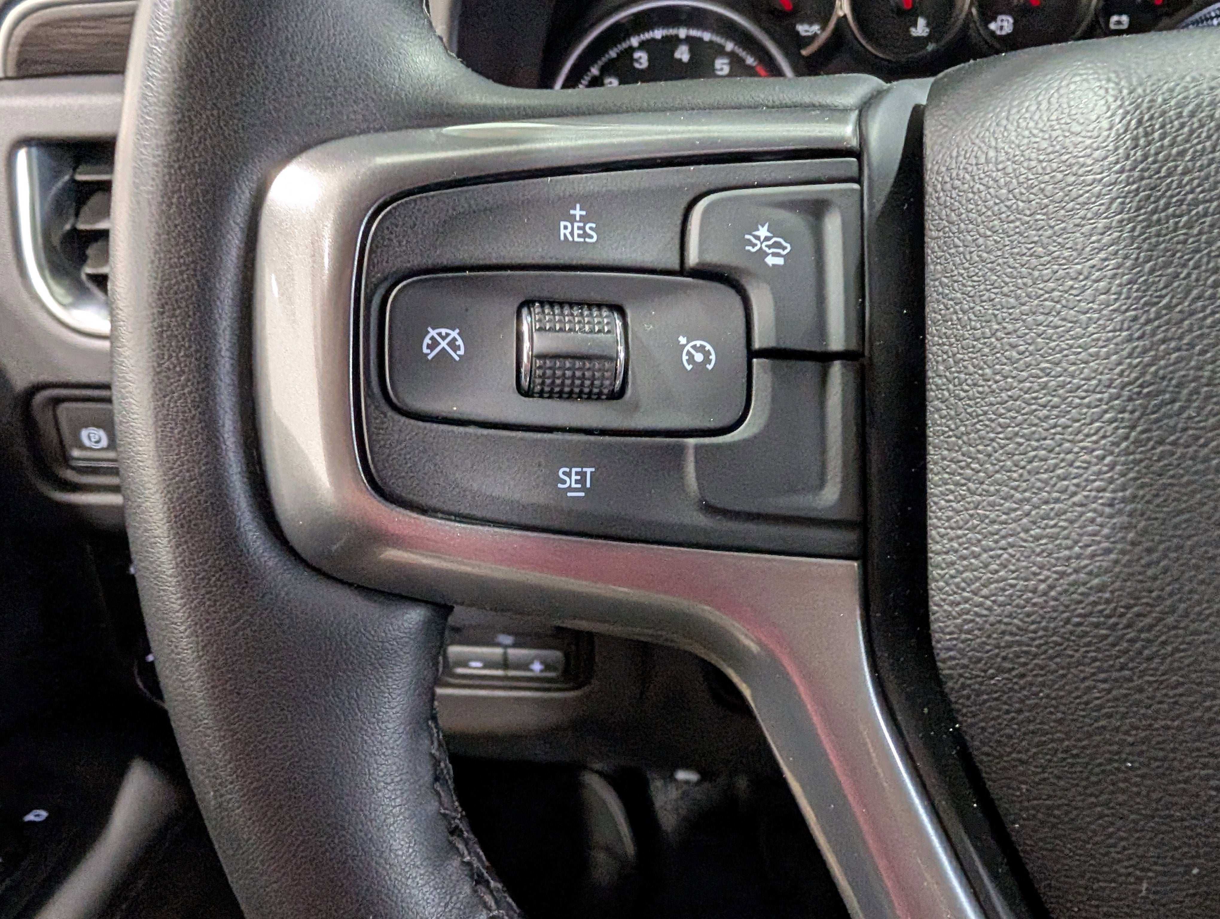 2024 Chevrolet Tahoe LS
