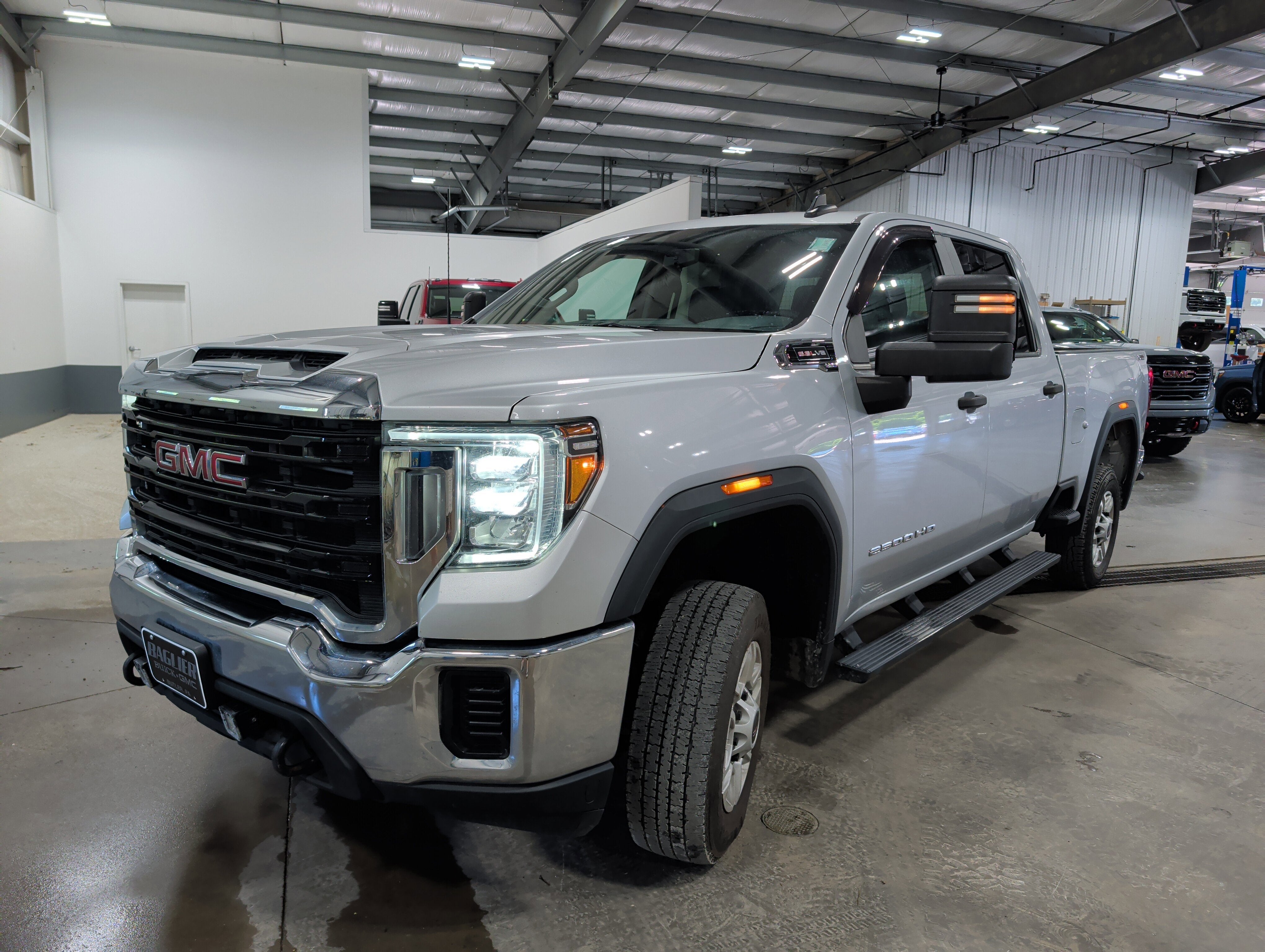 2020 GMC Sierra 2500 HD 4WD Crew Cab Standard Bed