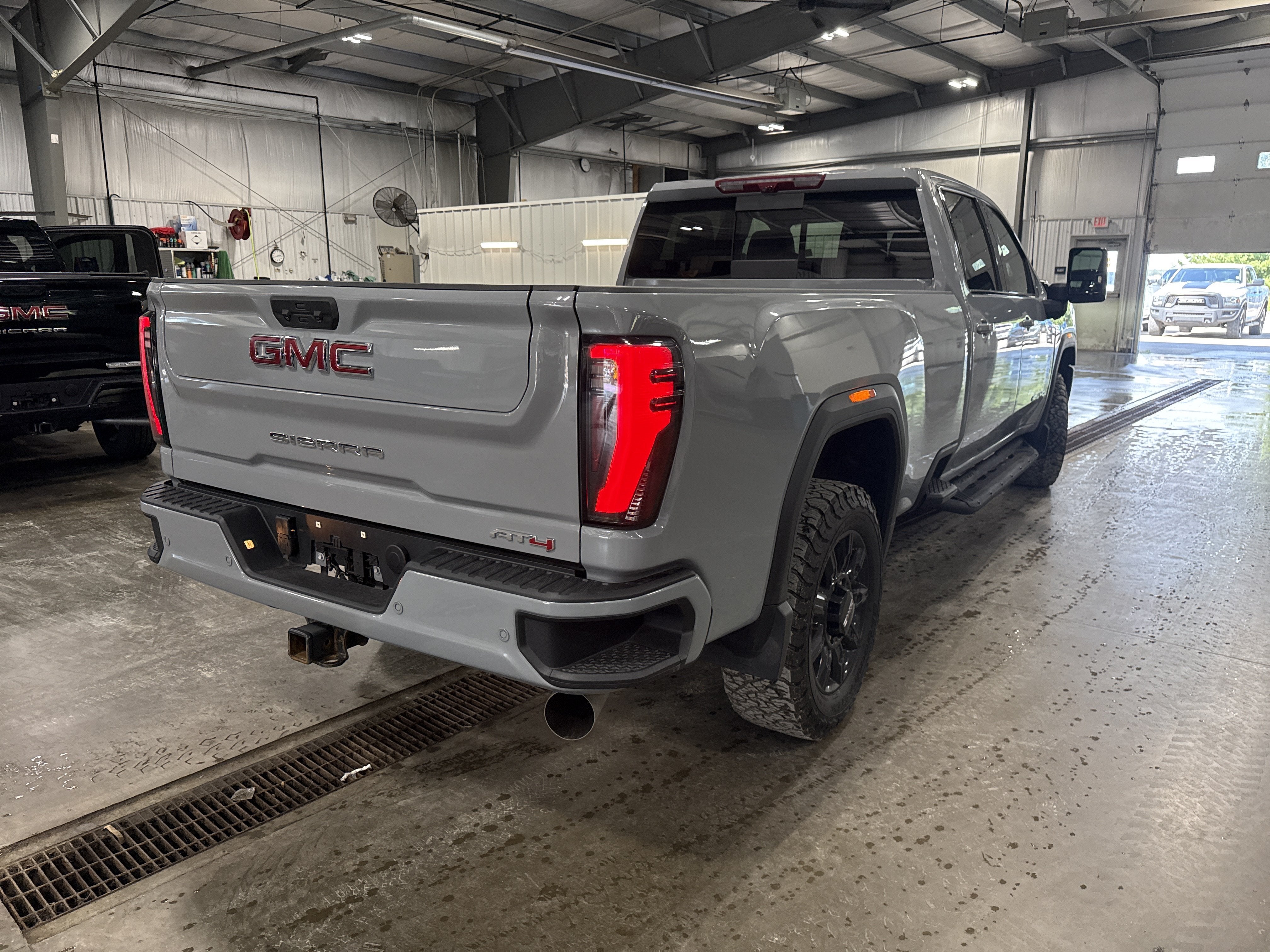 2025 GMC Sierra 2500 HD AT4